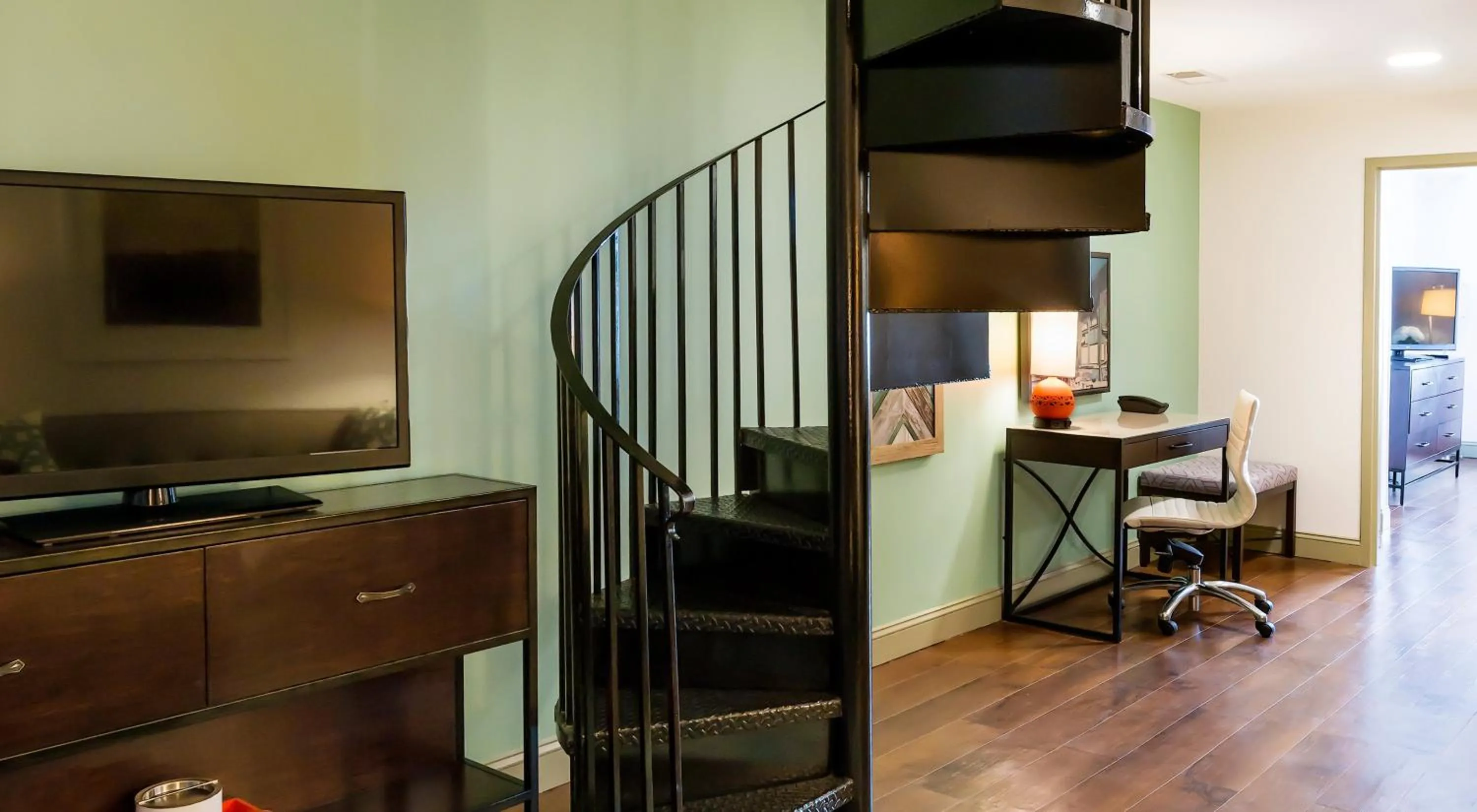 Bedroom in Hotel Indigo Savannah Historic District by IHG