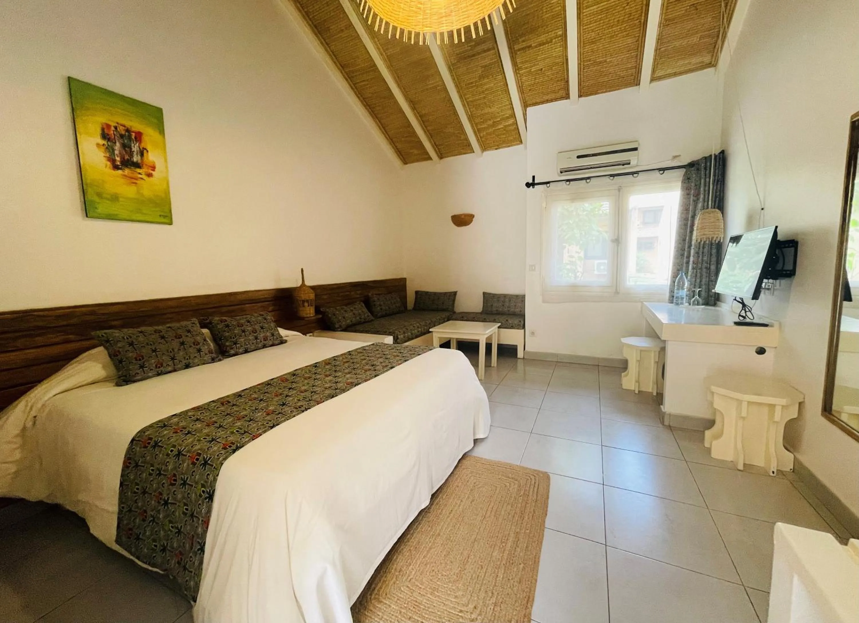 Bedroom, Bed in Le Saly Hotel & Hotel Club Filaos - All Inclusive