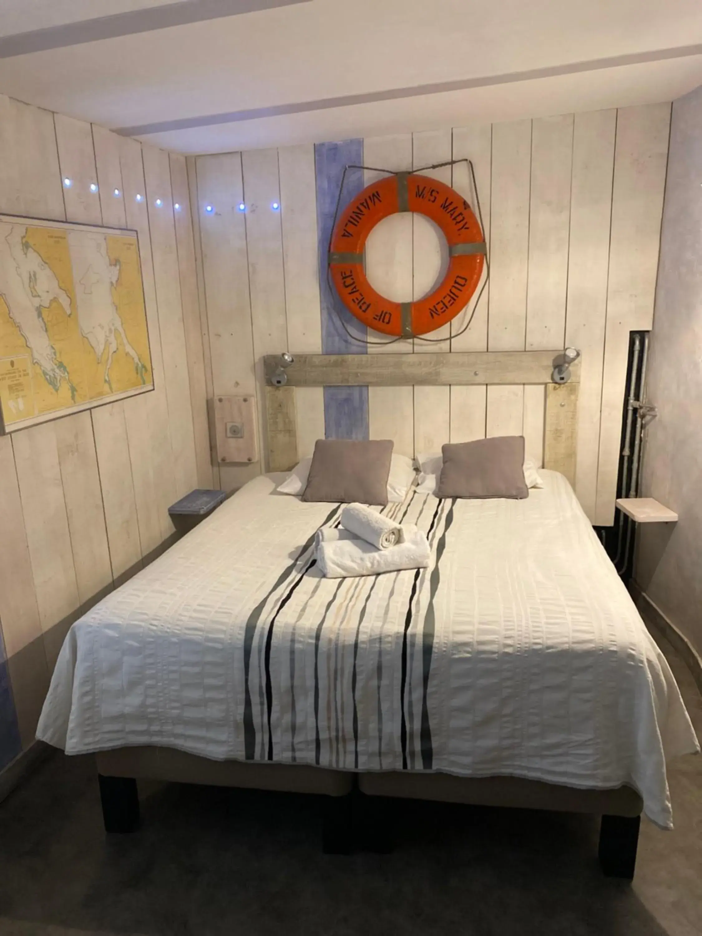 Standard Double Room in Logis Hotel Restaurant Le Grand Puech Standard Double Room in Logis Hotel Restaurant Le Grand Puech