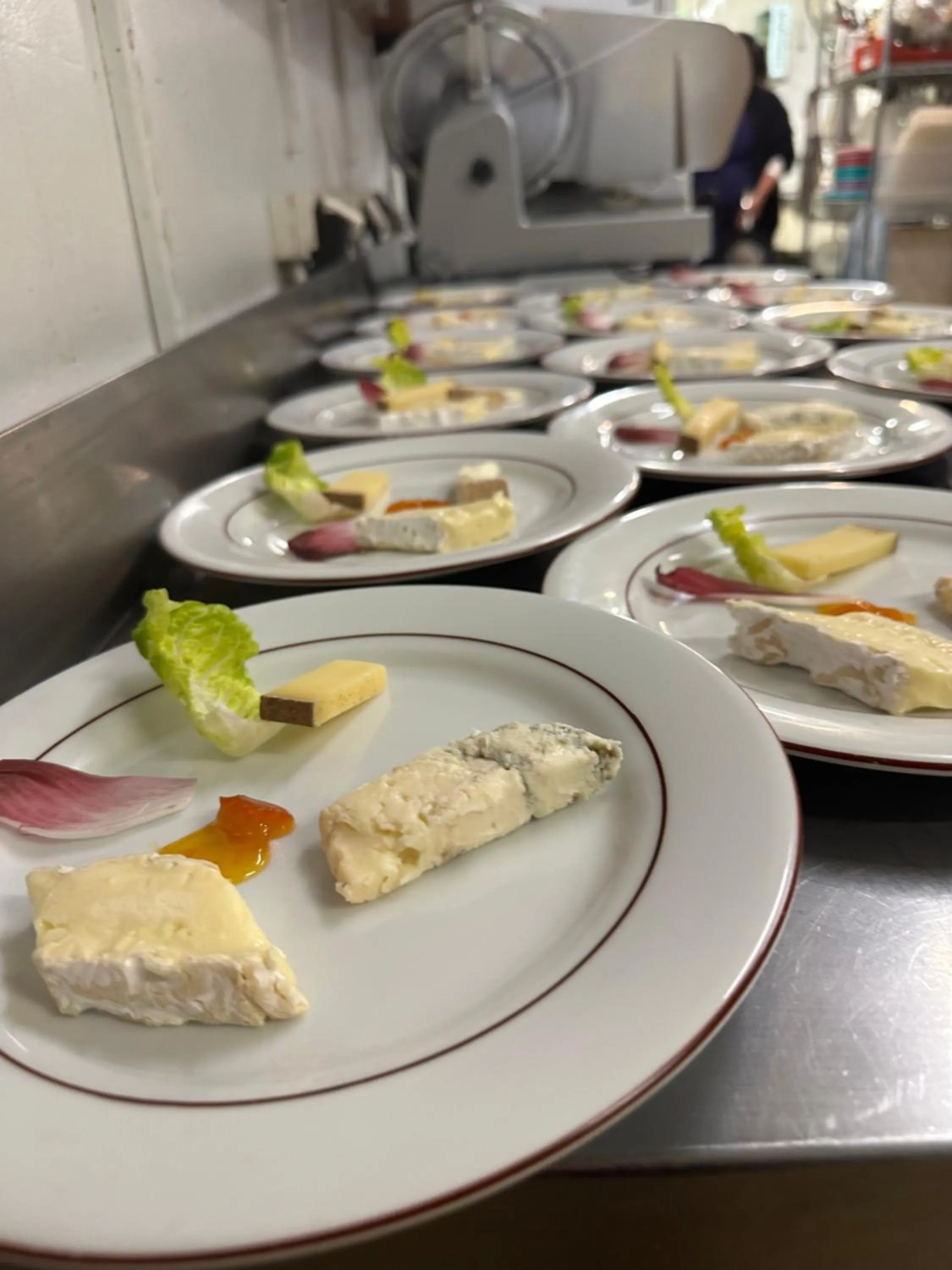 Restaurant/places to eat in Logis Hotel Restaurant Le Grand Puech