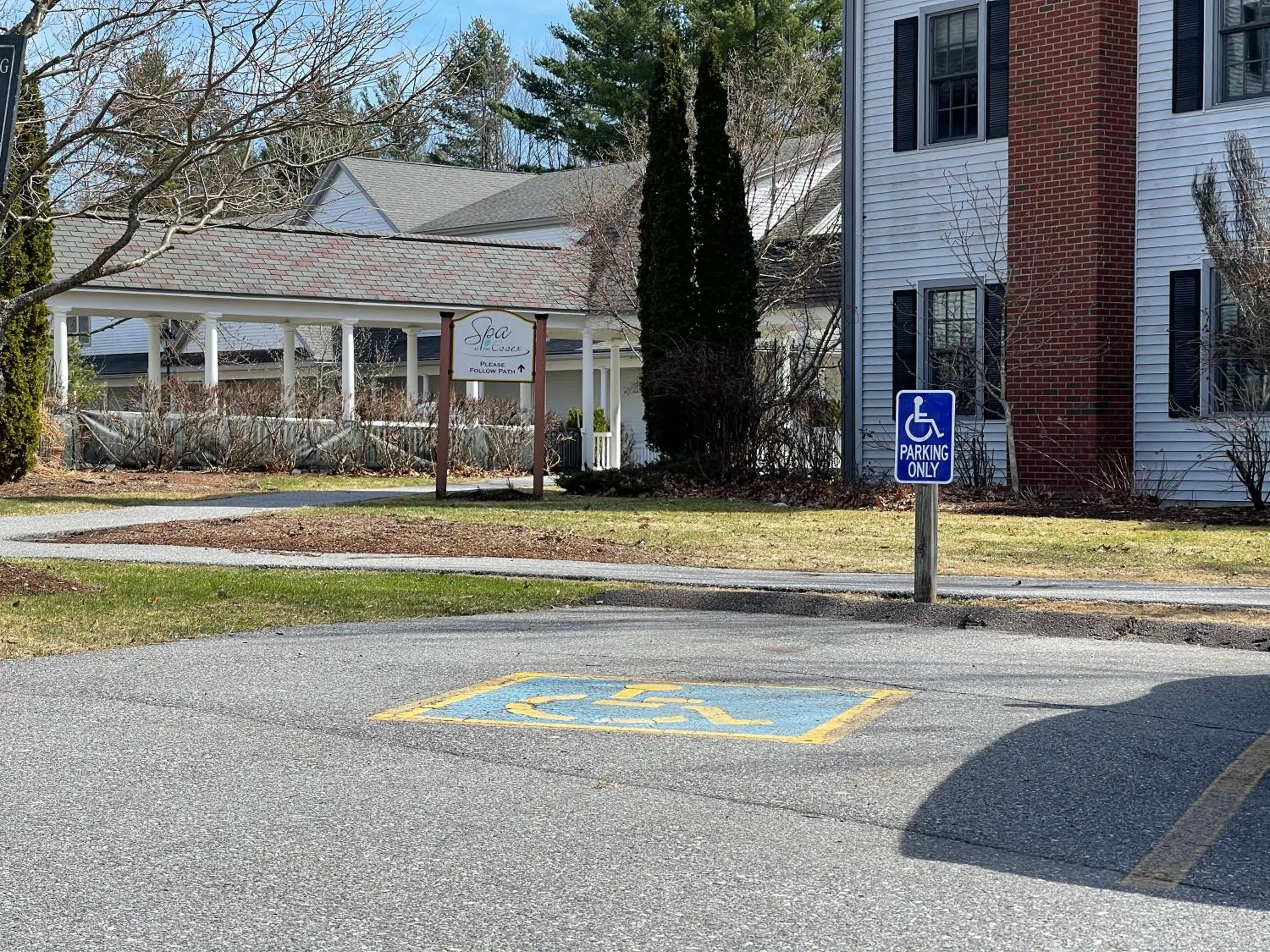 Facade/entrance in The Essex Resort & Spa