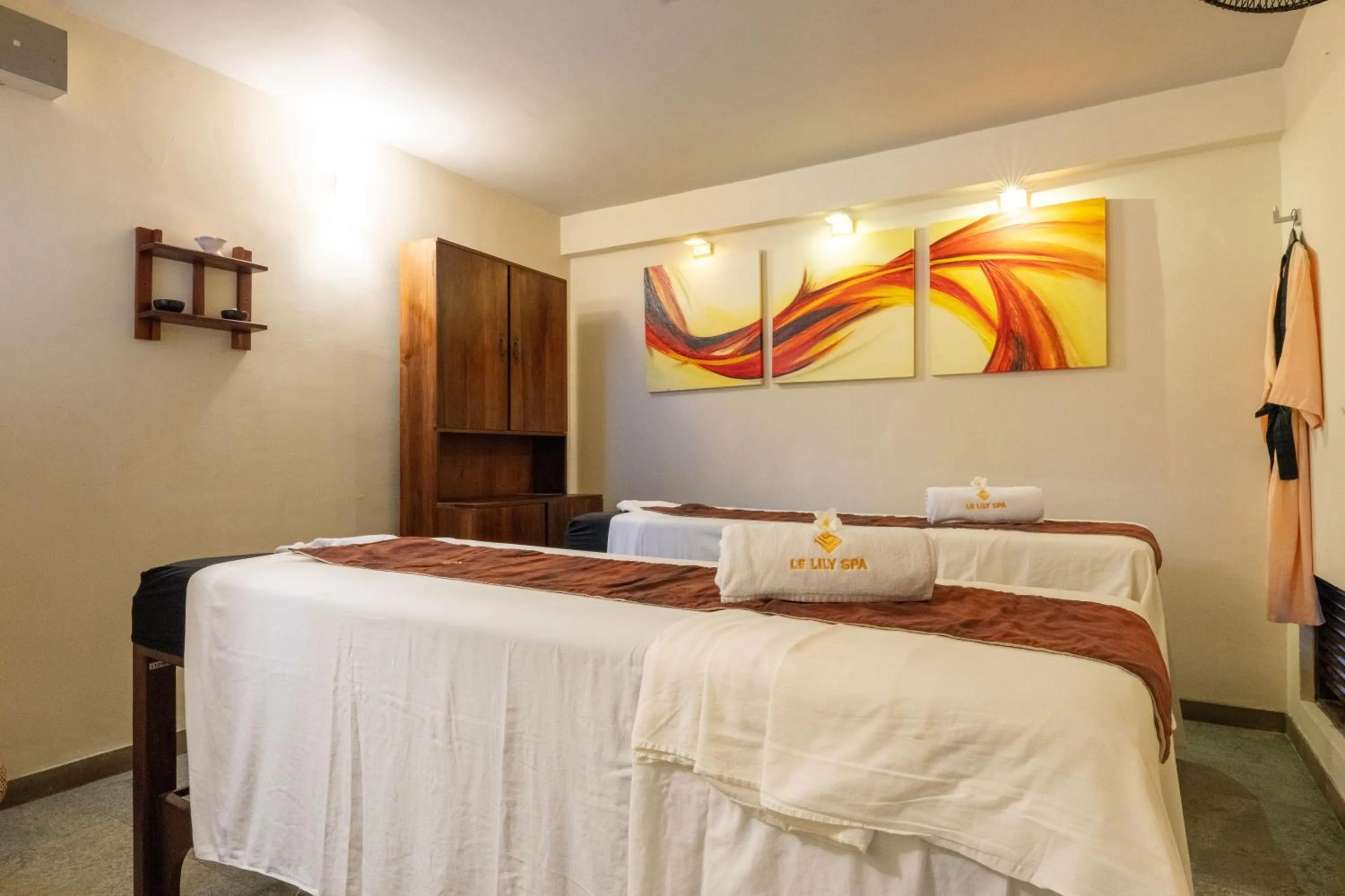 Bed in Insight Resort Ahangama - S&S Other Certified