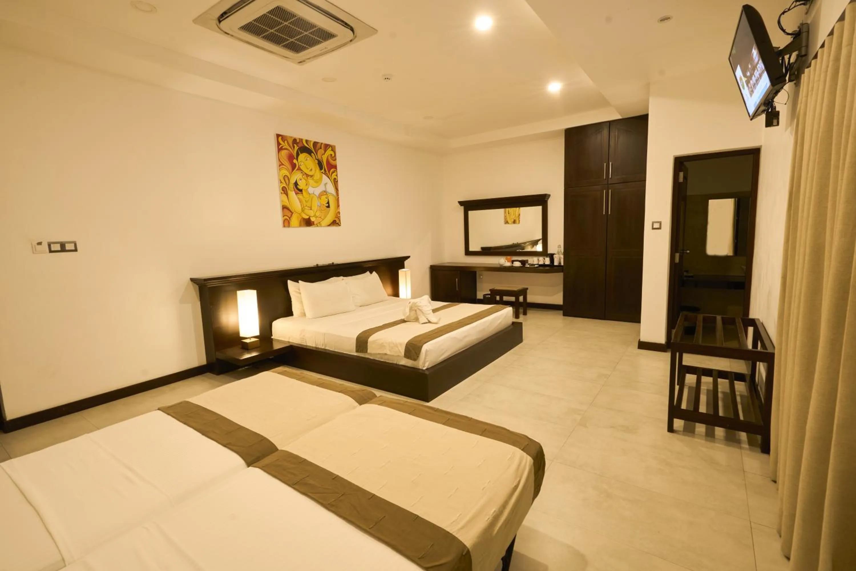 Bed in Rajarata Hotel Anuradhapura