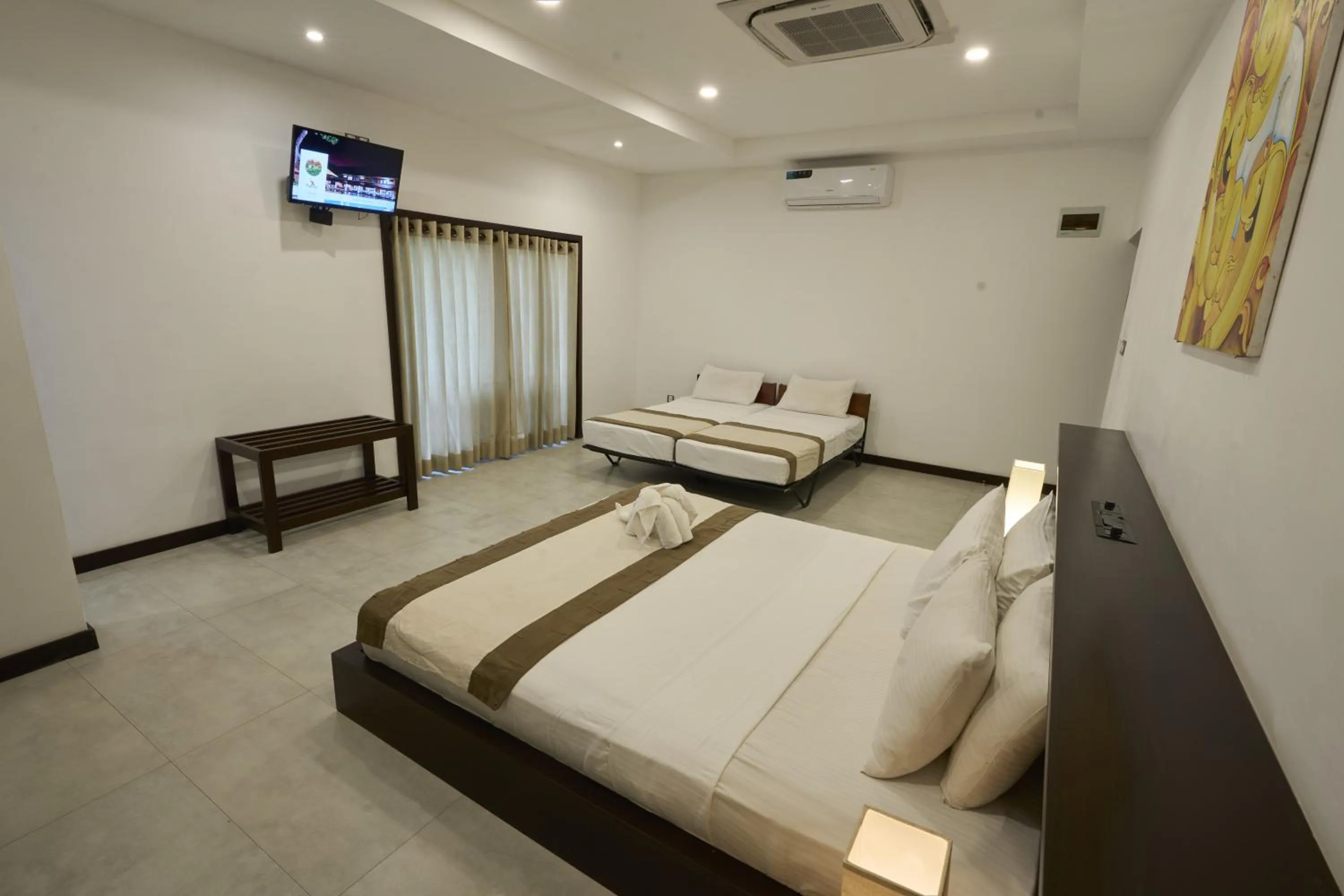 Bed in Rajarata Hotel Anuradhapura