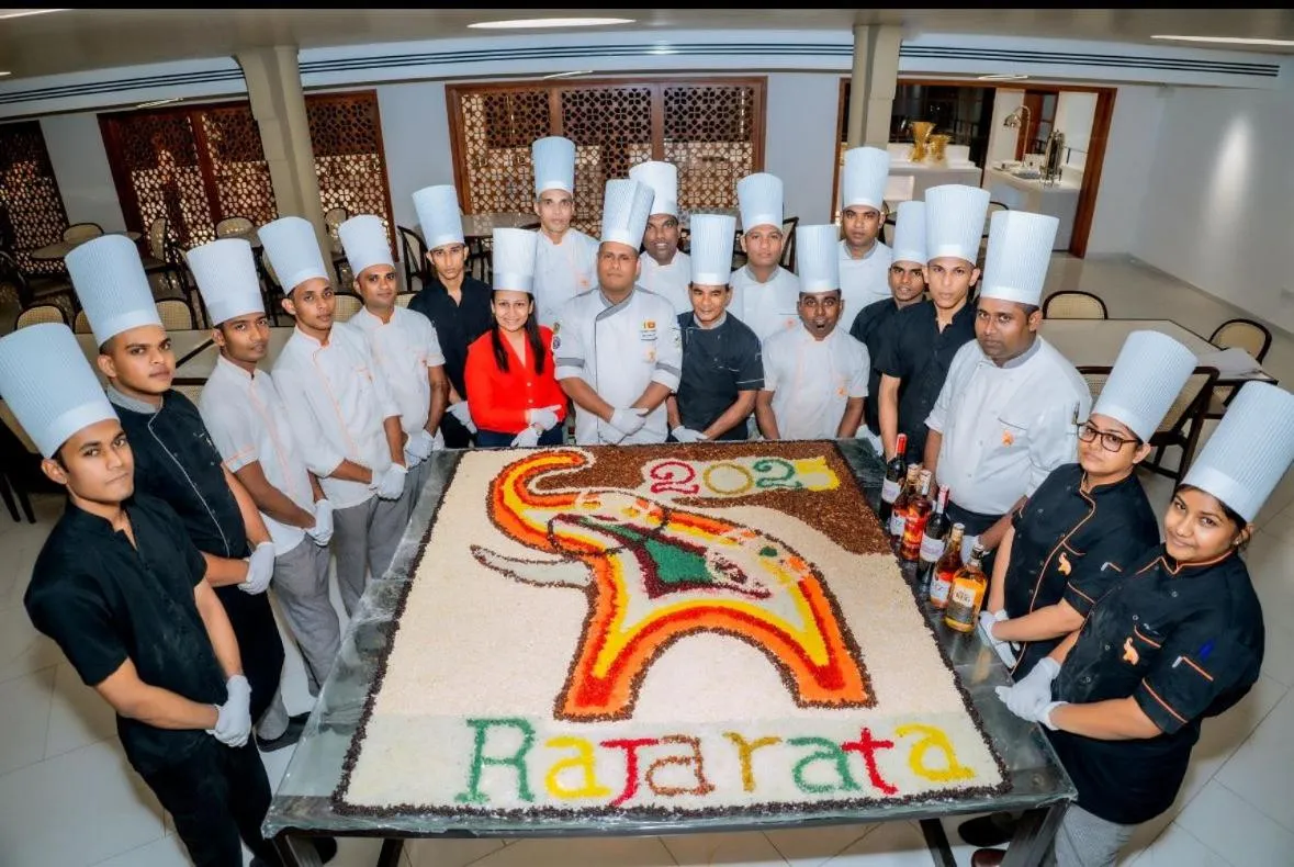 Restaurant/places to eat in Rajarata Hotel Anuradhapura