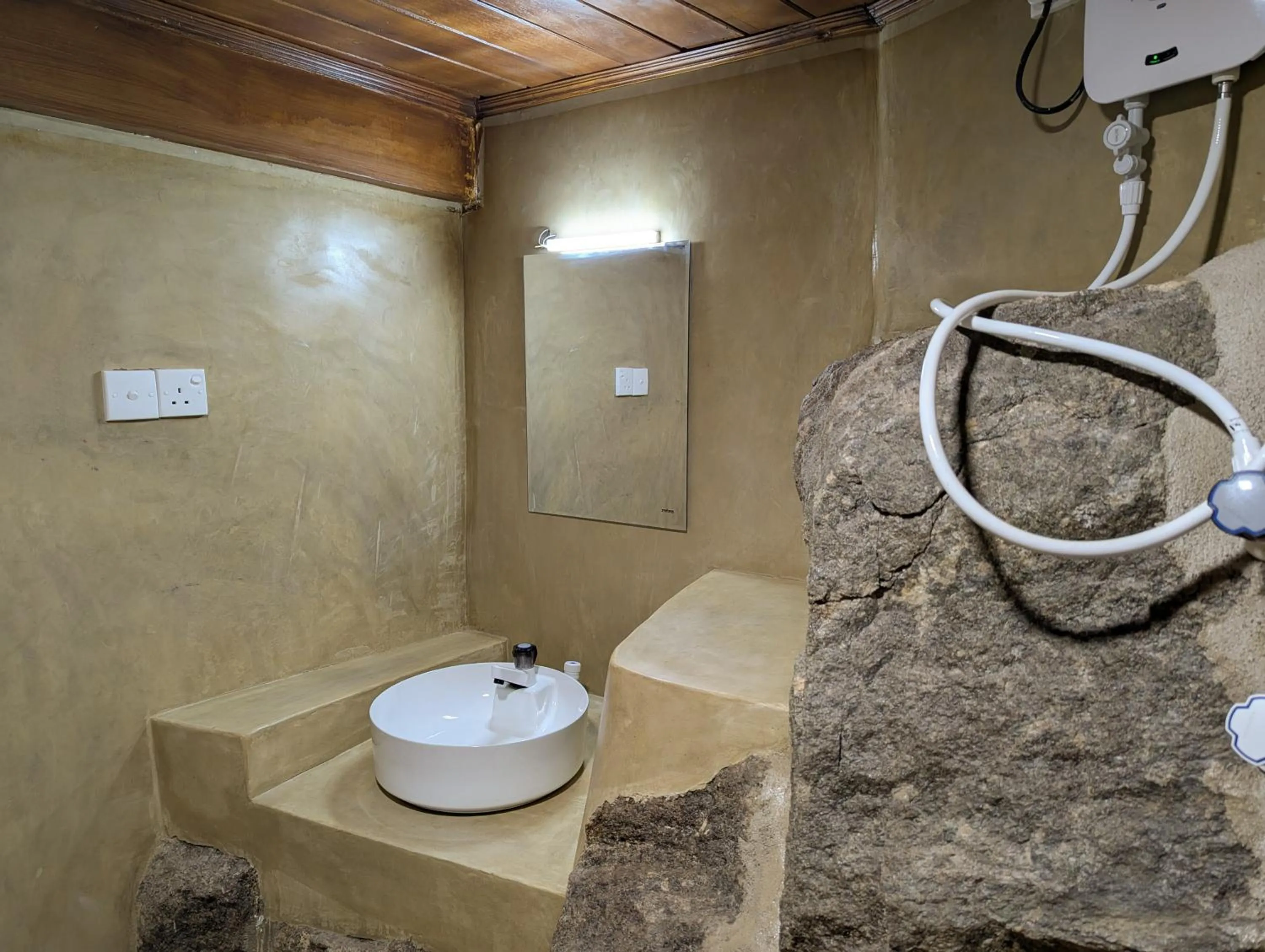 Sigiri Choona Lodge 'unique sunrise viewpoint'