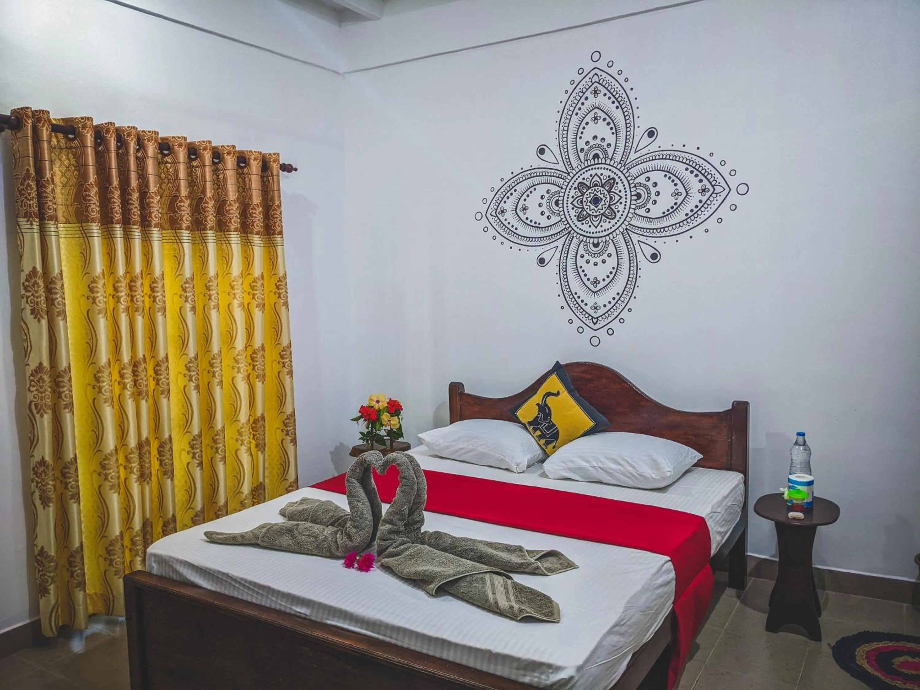 Bed in Sigiri Choona Lodge 'unique sunrise viewpoint'