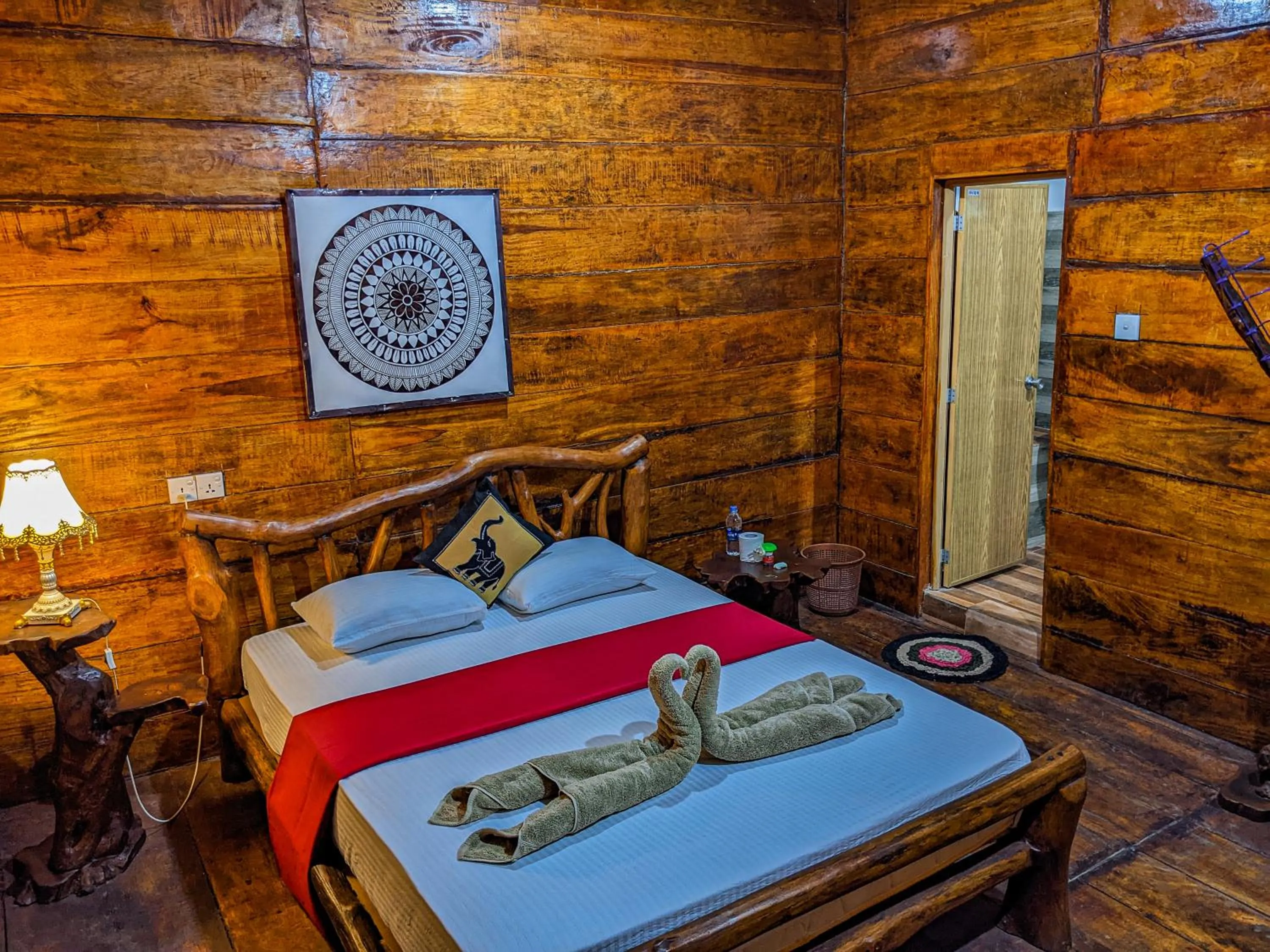 Bed in Sigiri Choona Lodge 'unique sunrise viewpoint'