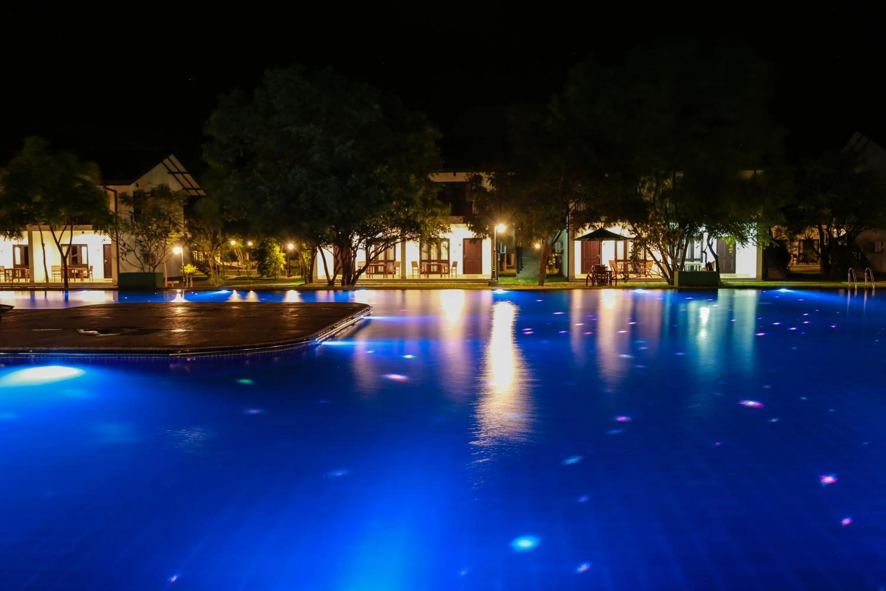 Swimming pool in Oak Ray Elephant Lake