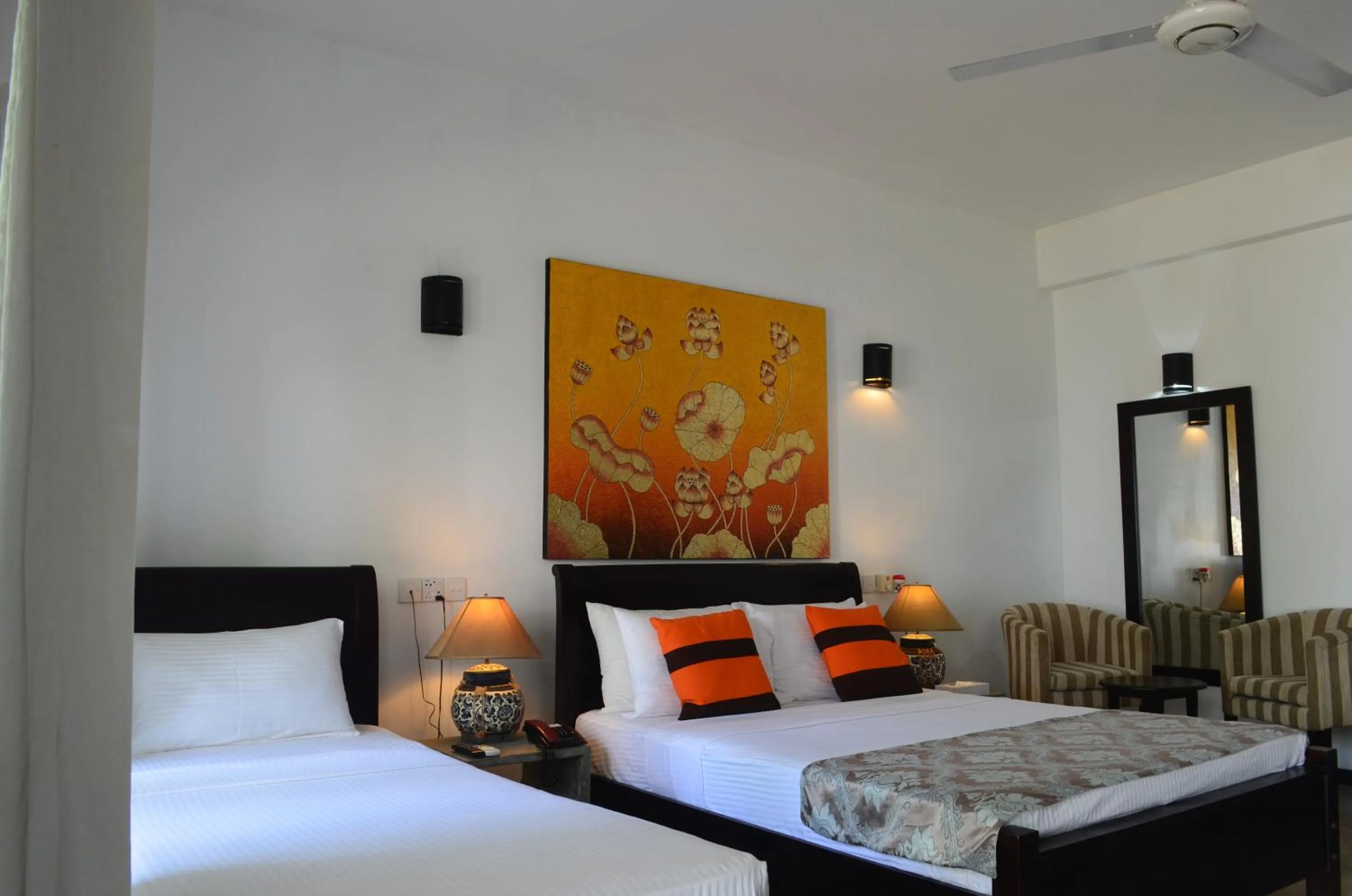 Garden view, Bed in Oak Ray Elephant Lake