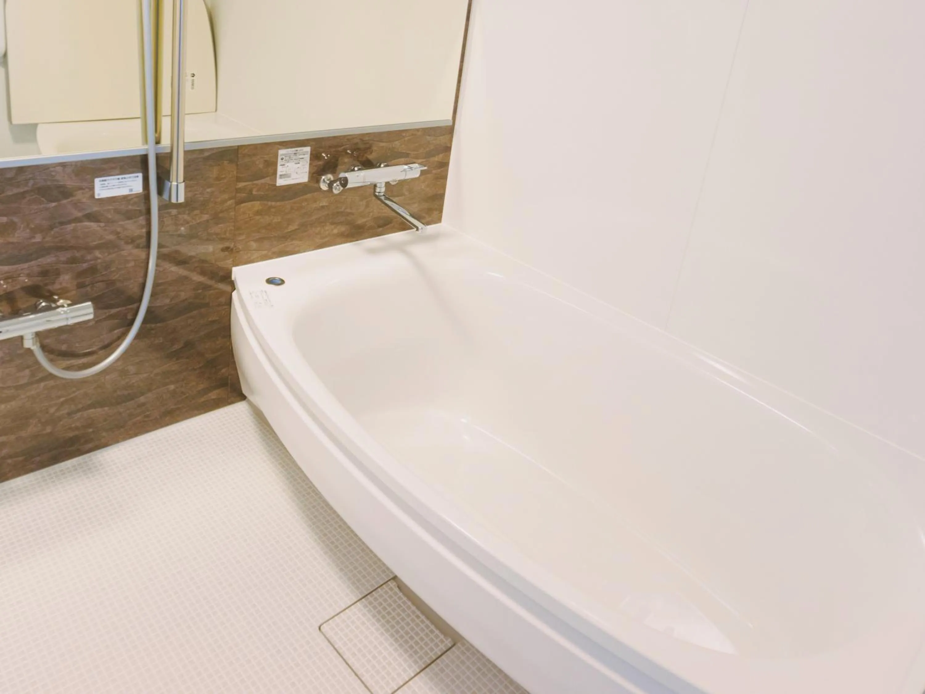 Photo of the whole room in GRAND BASE Hakata Bay