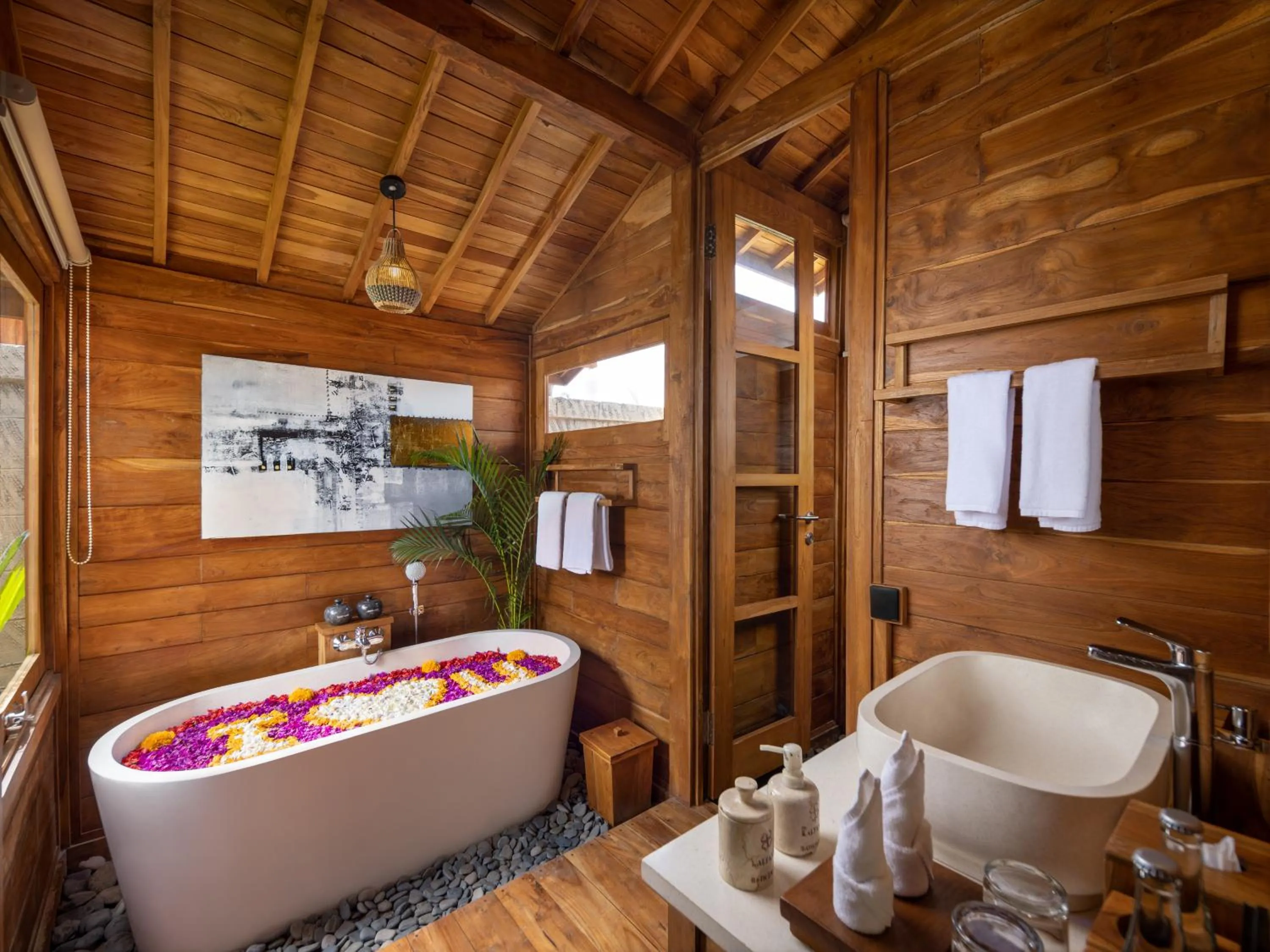 Bathroom in The Kalyana Ubud Resort