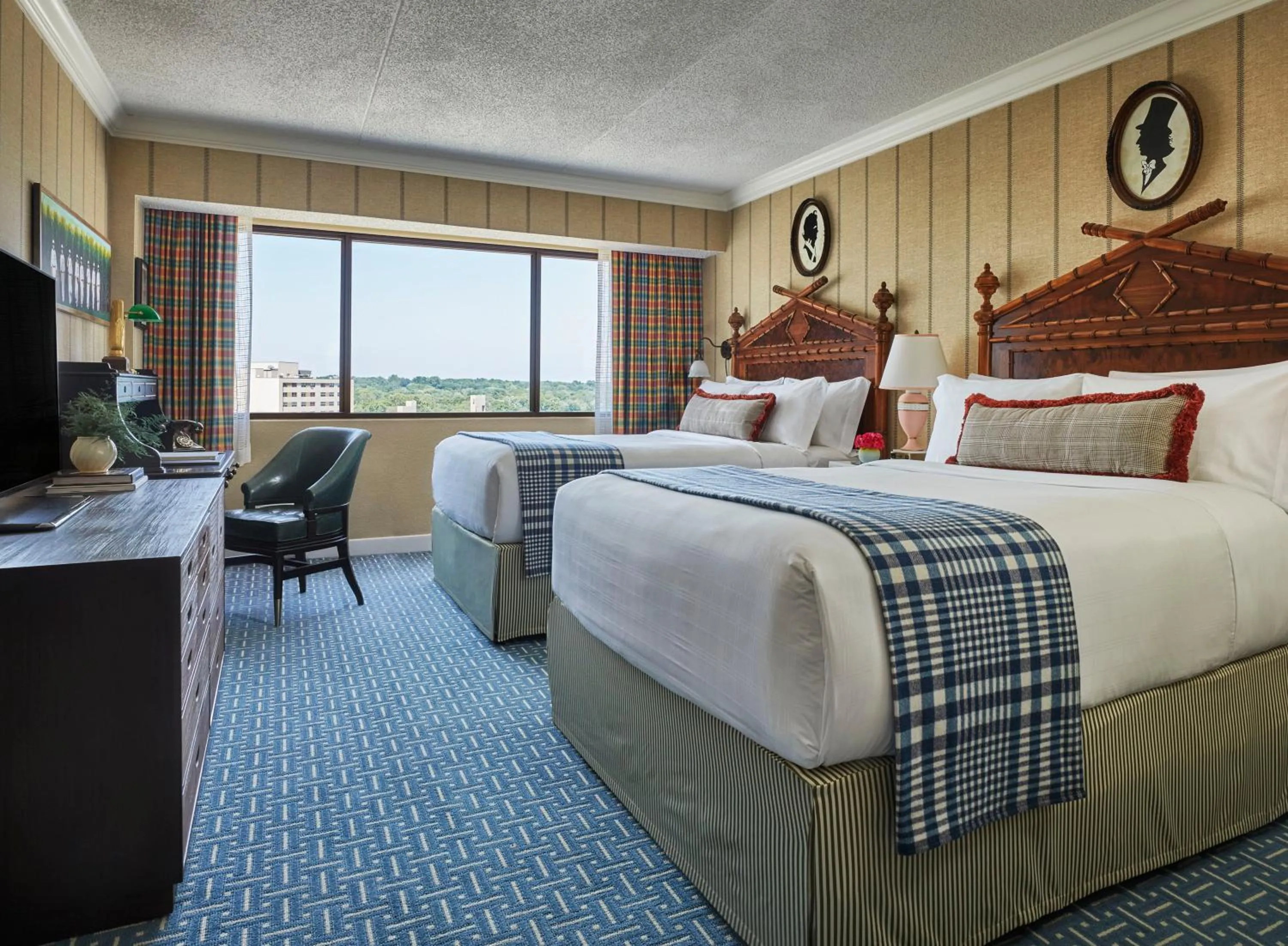 Bedroom, Bed in Graduate by Hilton Iowa City