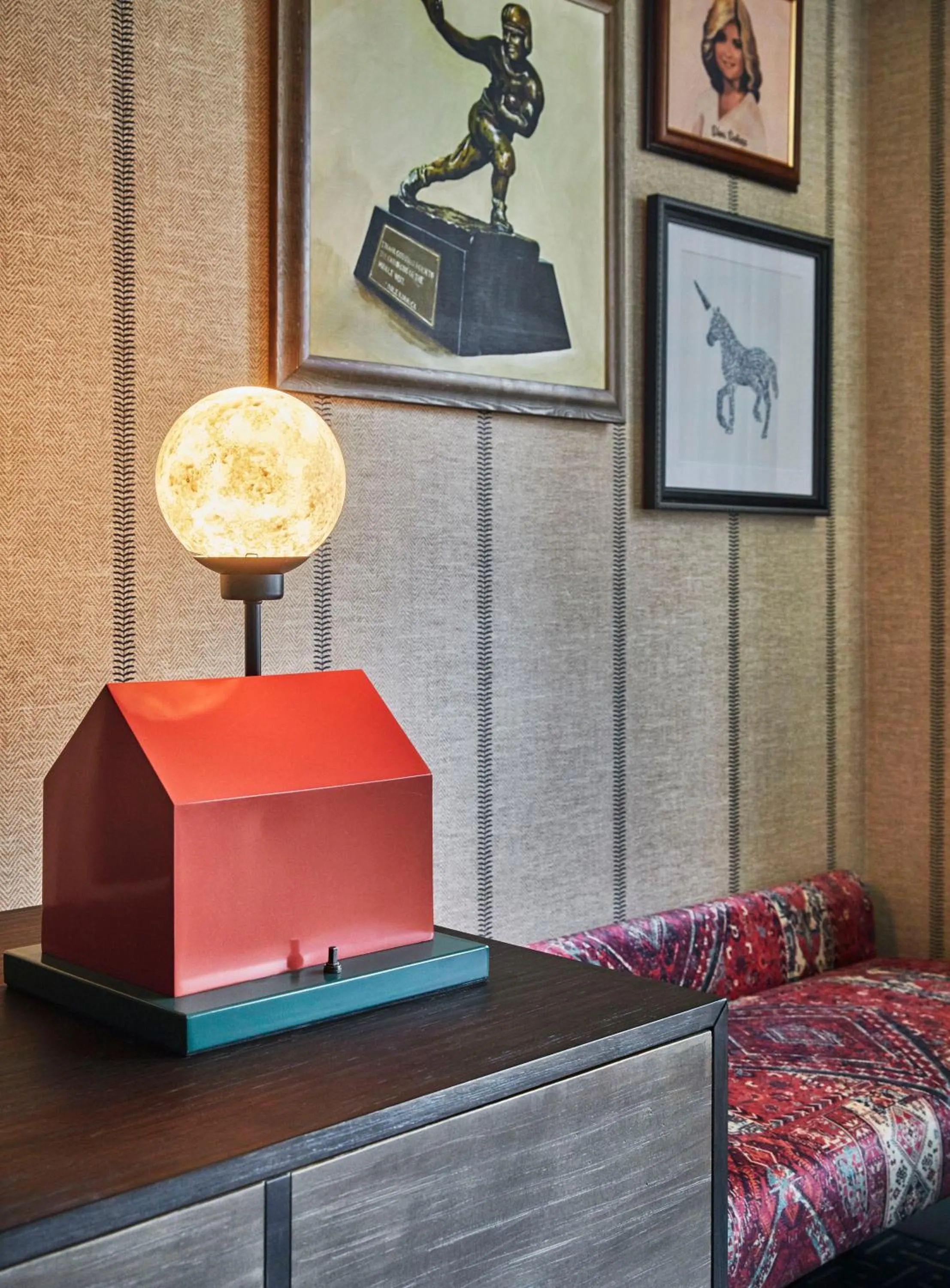 Decorative detail, Bed in Graduate by Hilton Iowa City