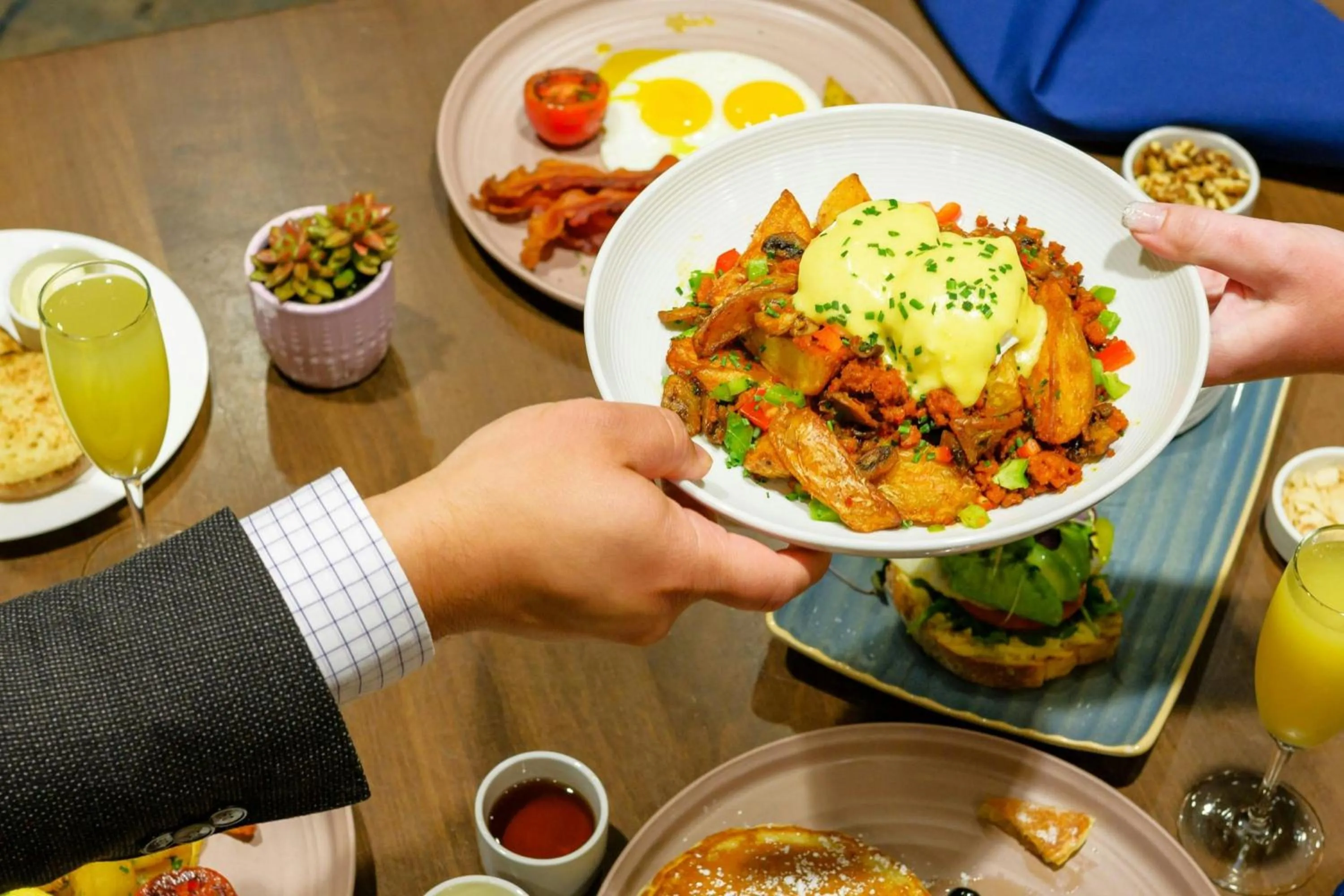 Restaurant/places to eat in The Westin San Francisco Airport