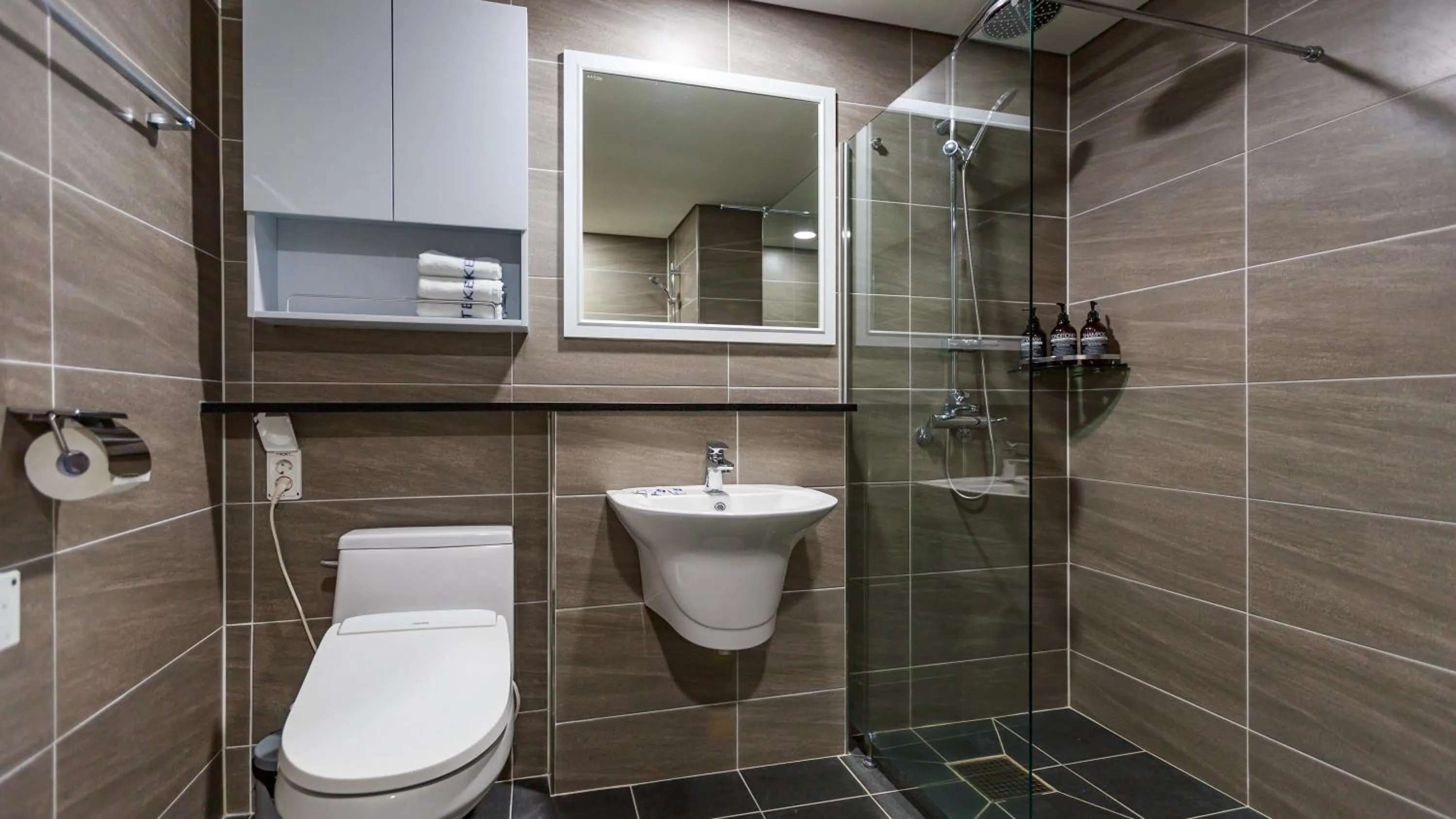 Shower in Interlaken Stay