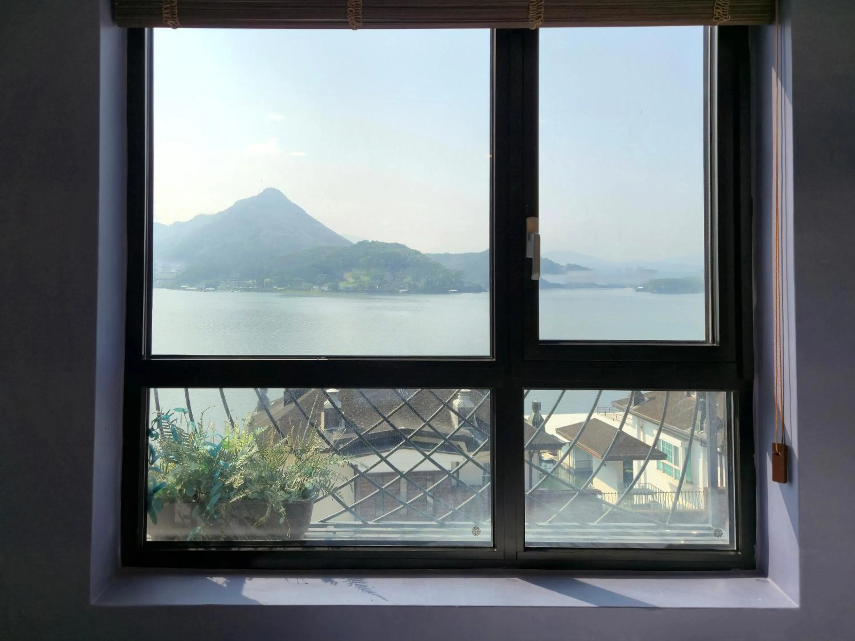 Lake view in Interlaken Stay