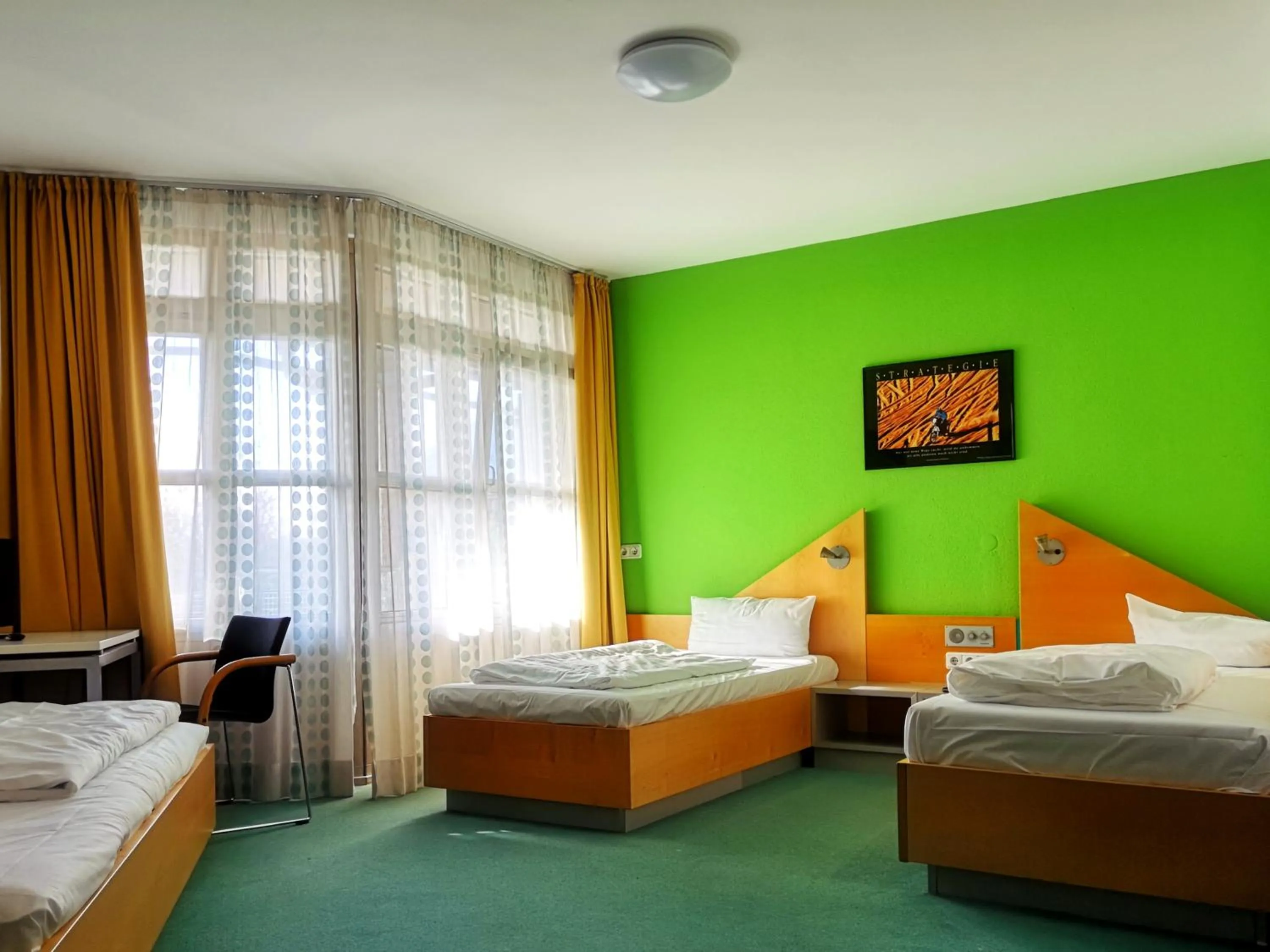Bedroom, Bed in Sportschule Oberhaching