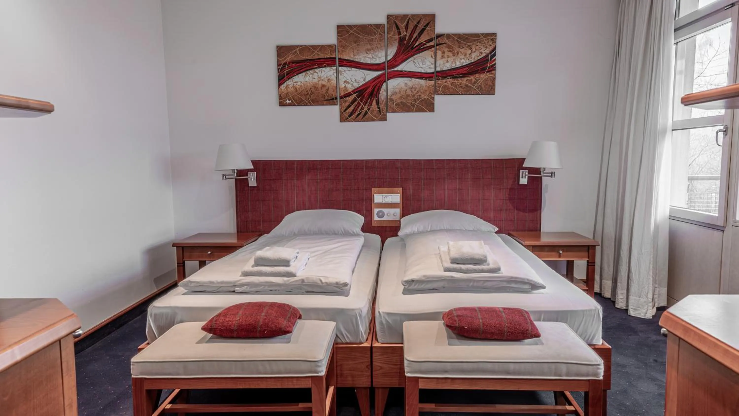 Bed in Sportschule Oberhaching