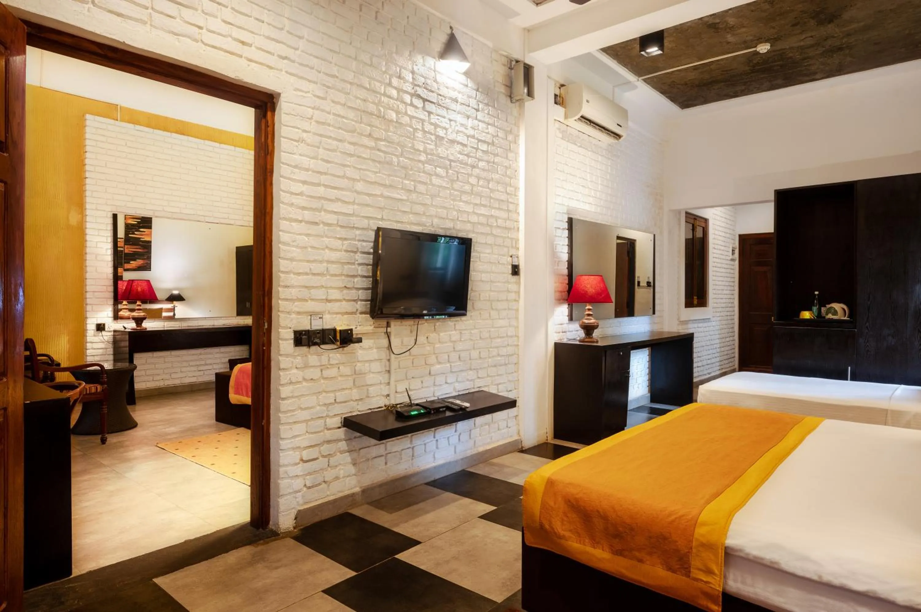 Bedroom, Bed in Arika Villa - Special Deals on F&B and Spa Treatments