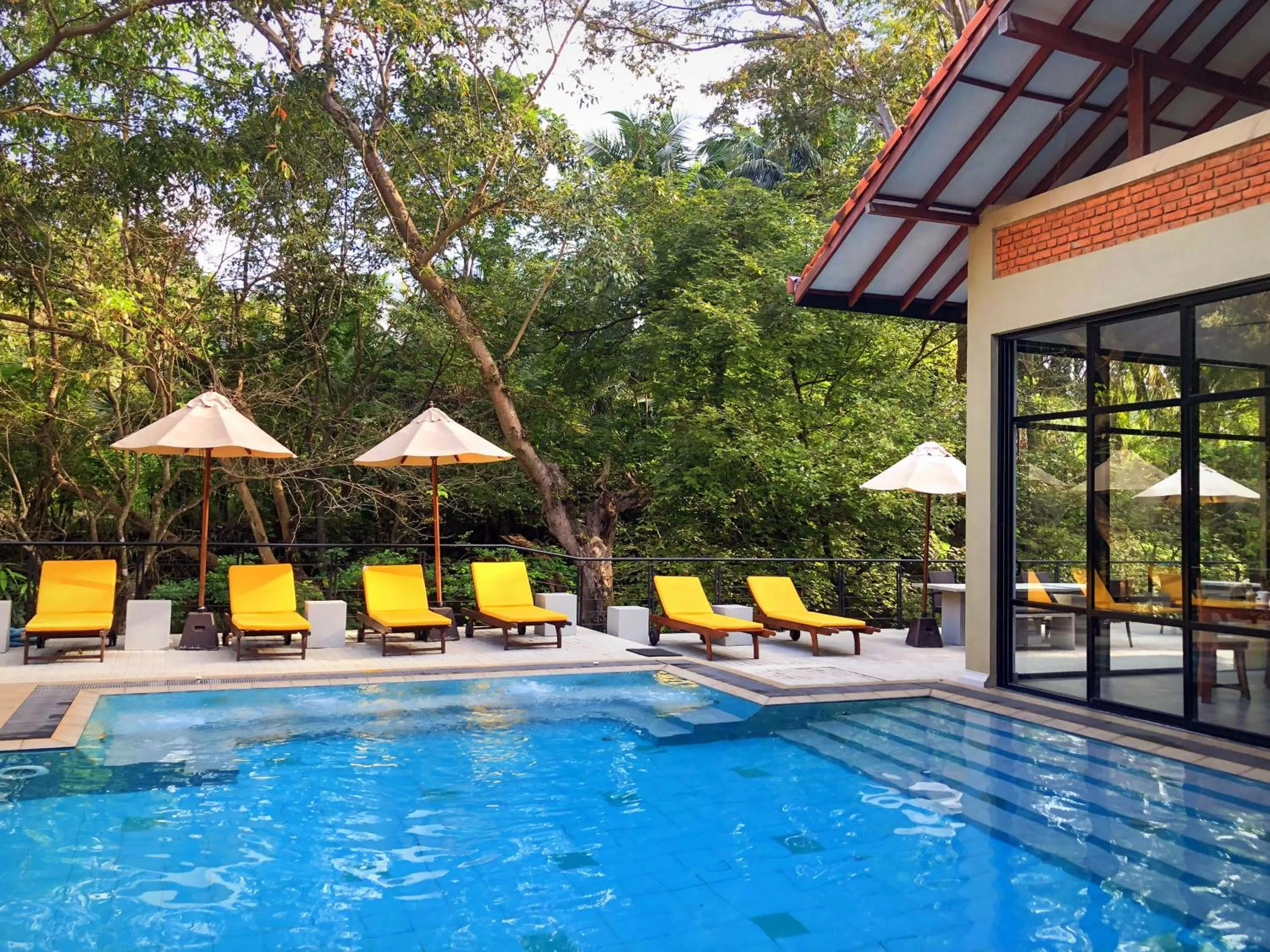 Swimming pool in Arika Villa - Special Deals on F&B and Spa Treatments
