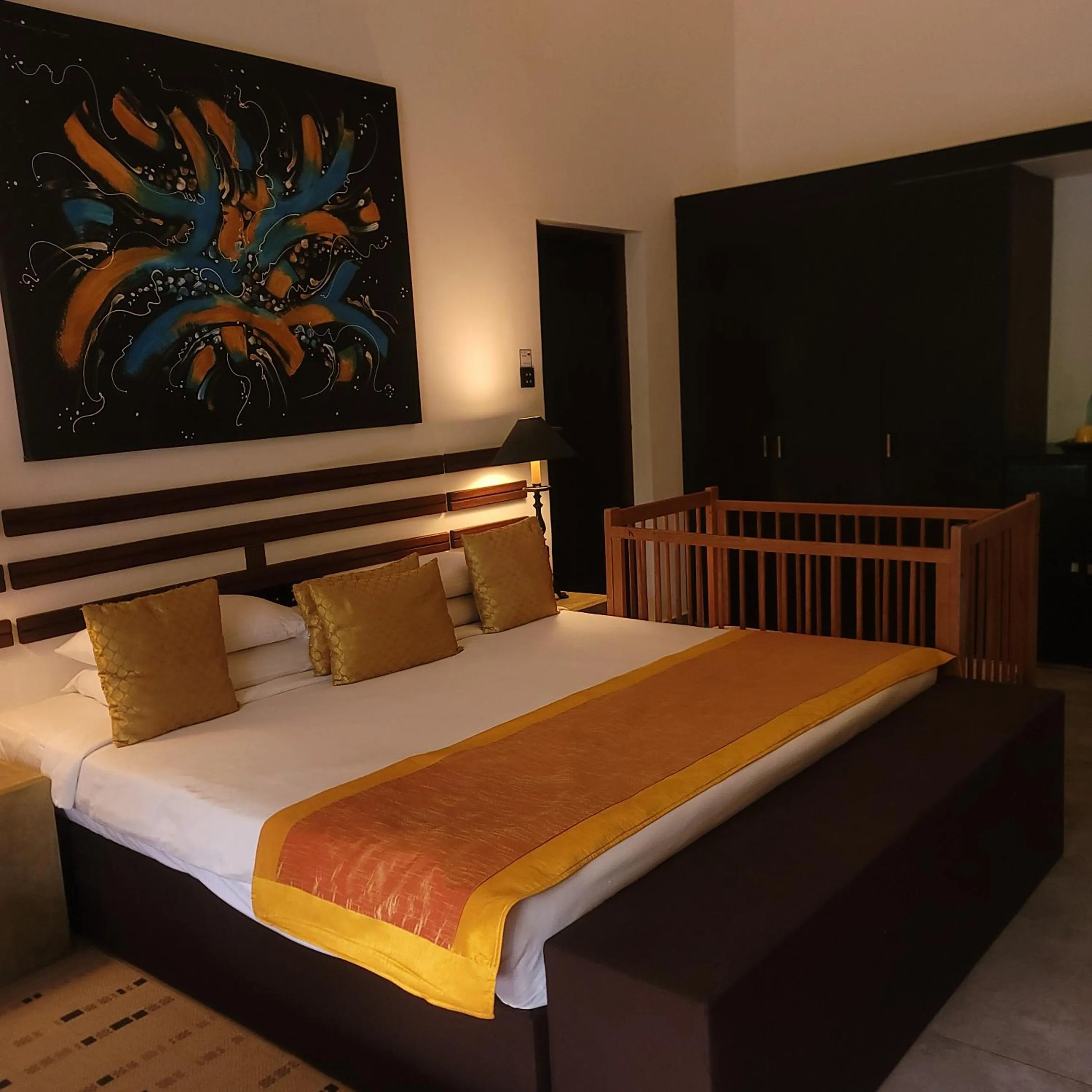 Bed in Arika Villa - Special Deals on F&B and Spa Treatments