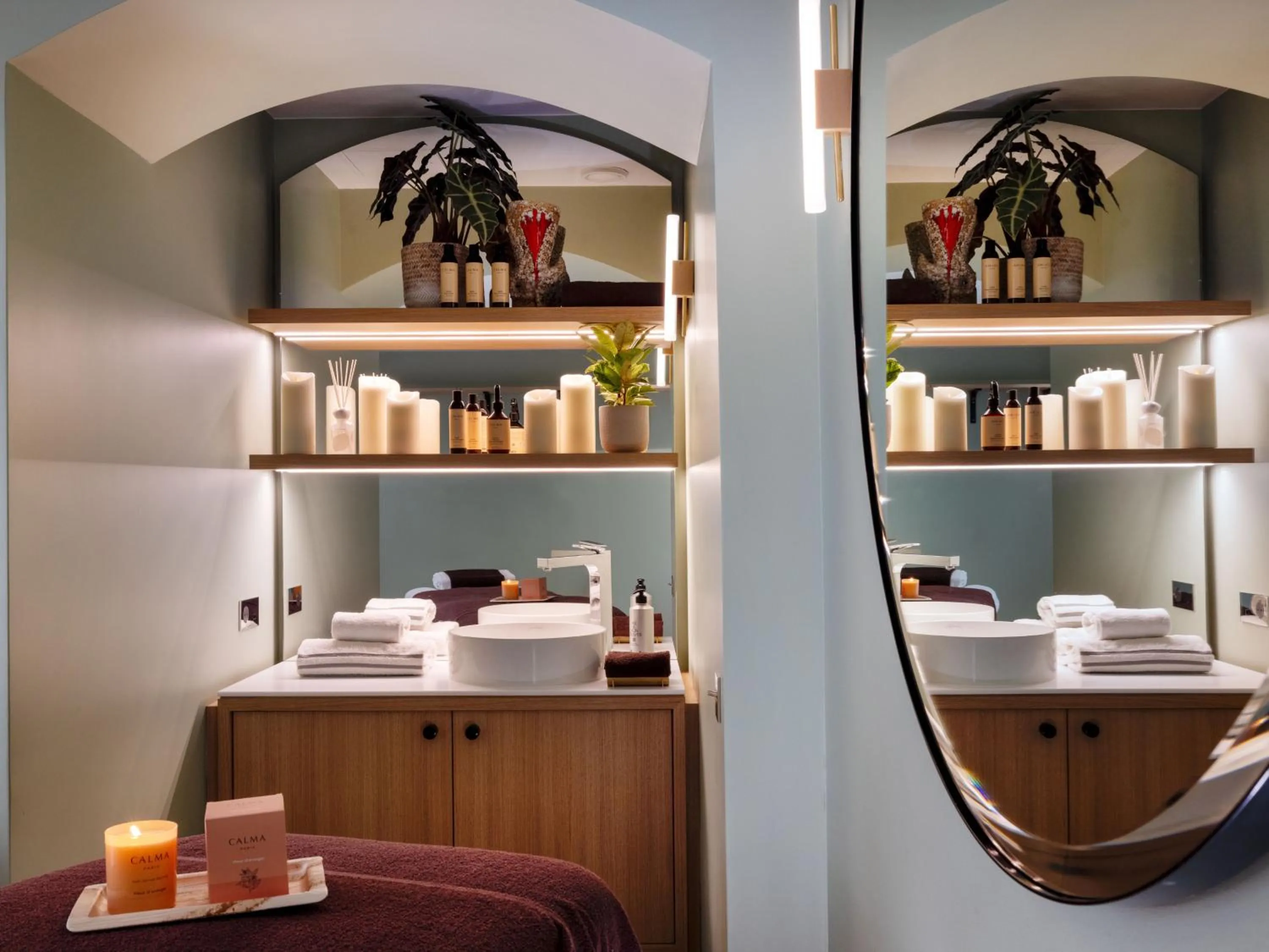 Spa and wellness centre/facilities in Hôtel De Sers Champs Elysées Paris