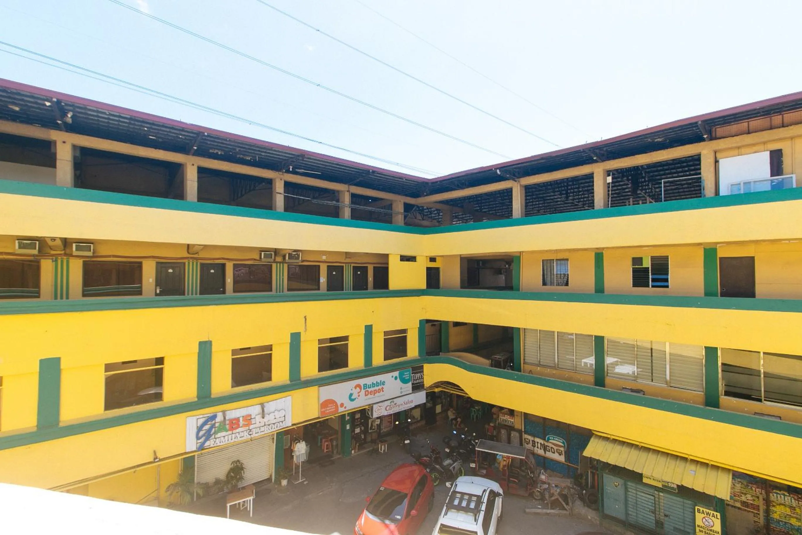 Area and facilities in RedDoorz near SM City Muntinlupa