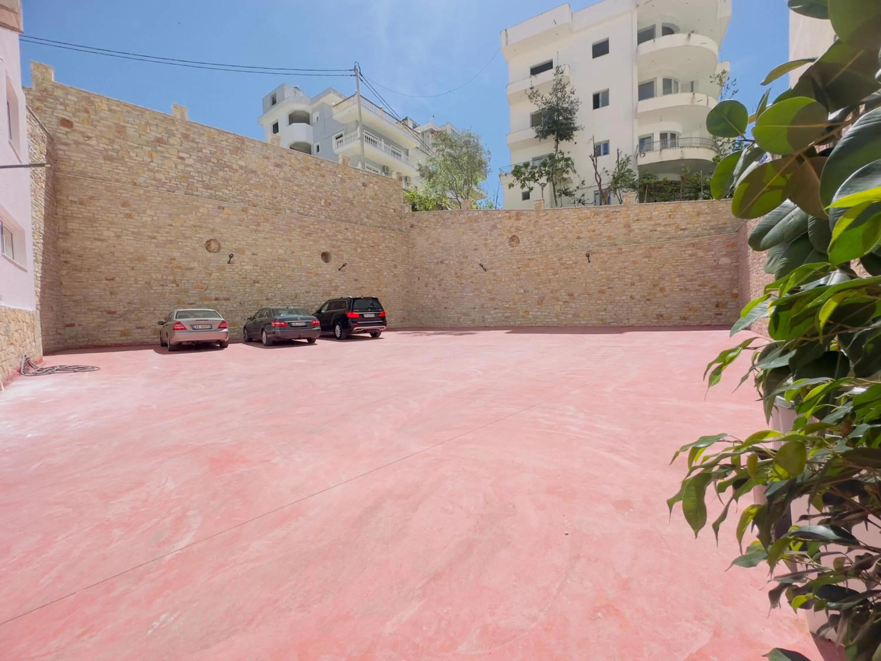 Property building in Hotel Bella Vista