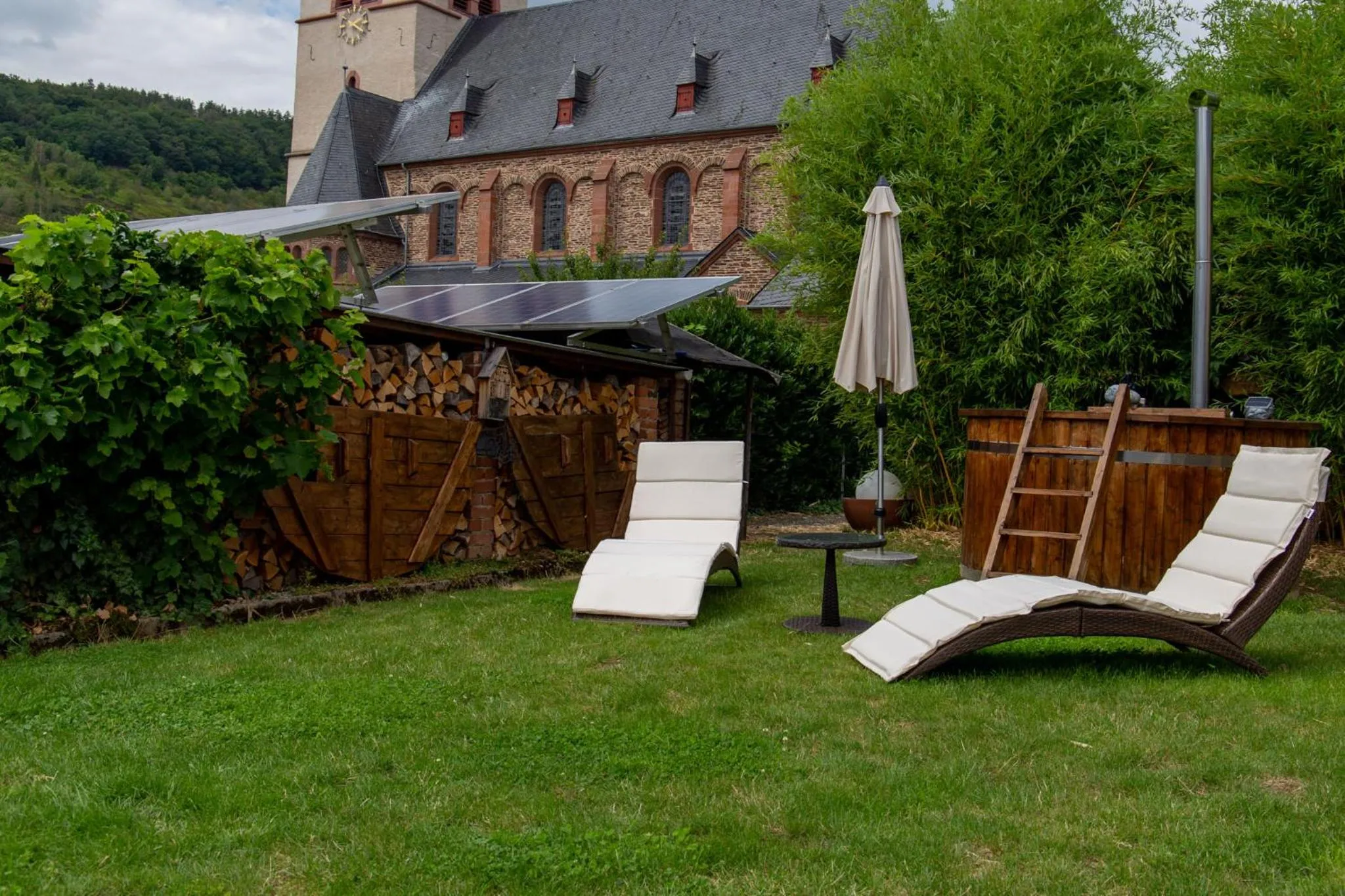 Garden view in Moselhaus