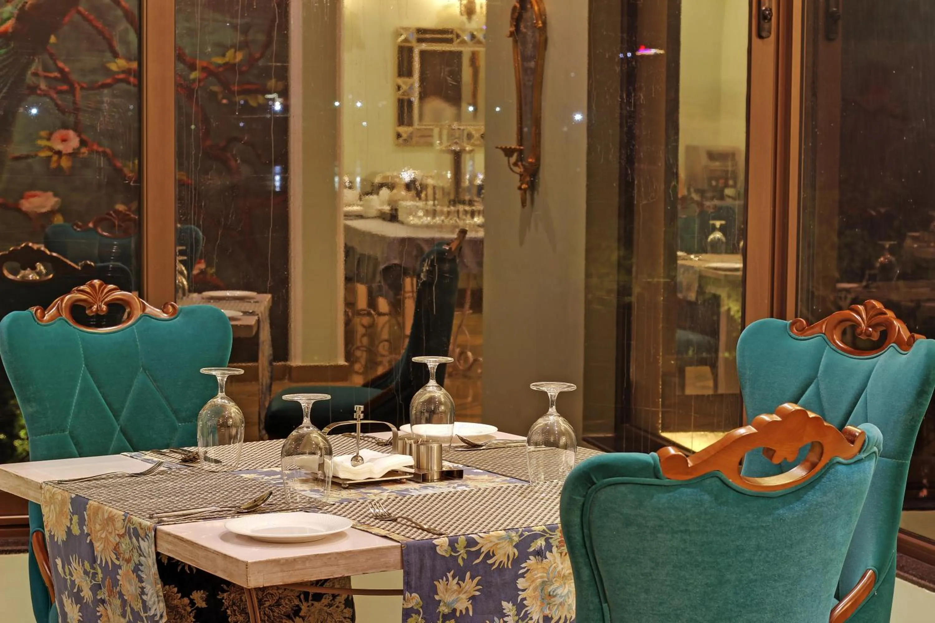 Restaurant/places to eat in Jhadol Vijay Vilas Near Lake Pichola