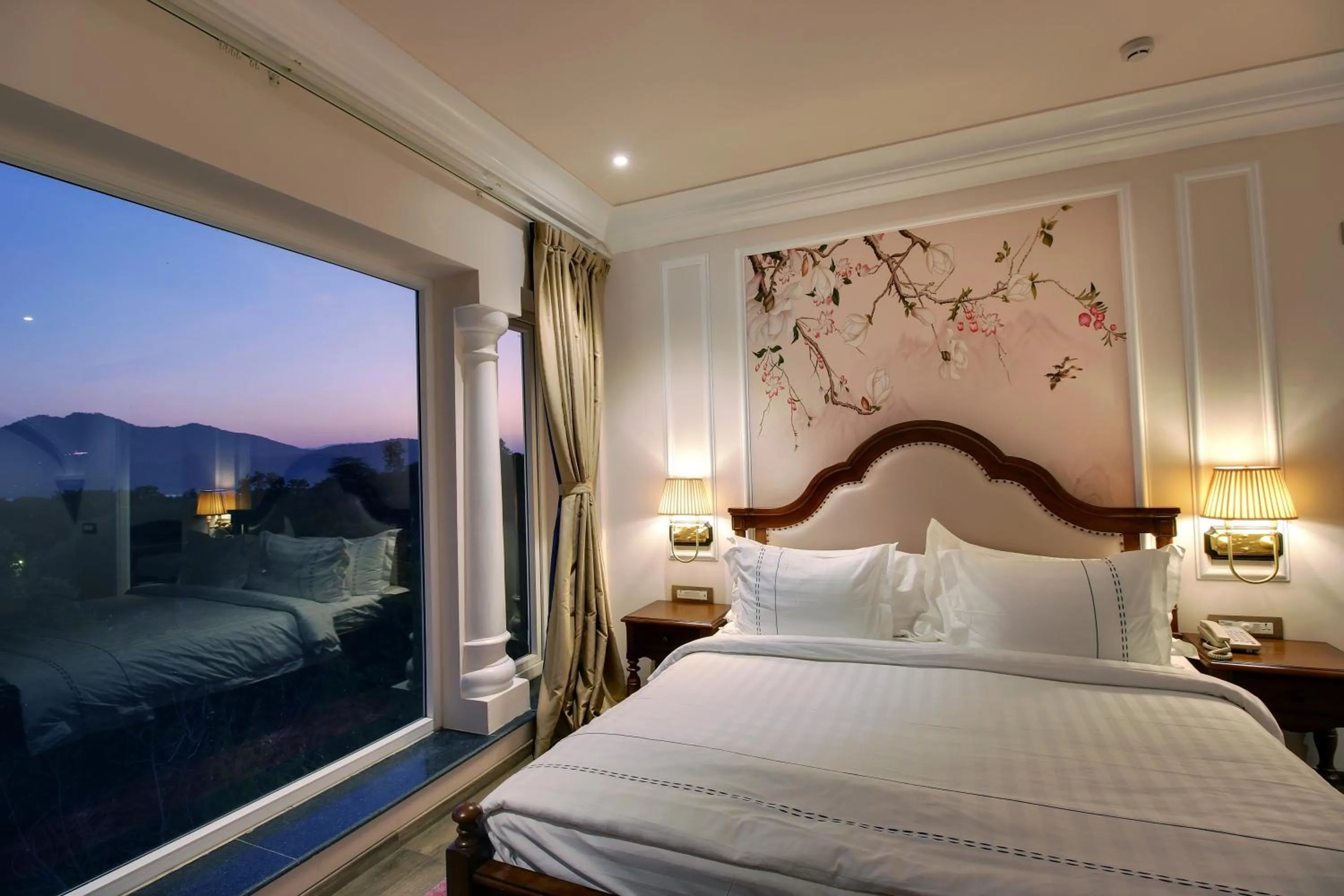 Bed in Jhadol Vijay Vilas Near Lake Pichola