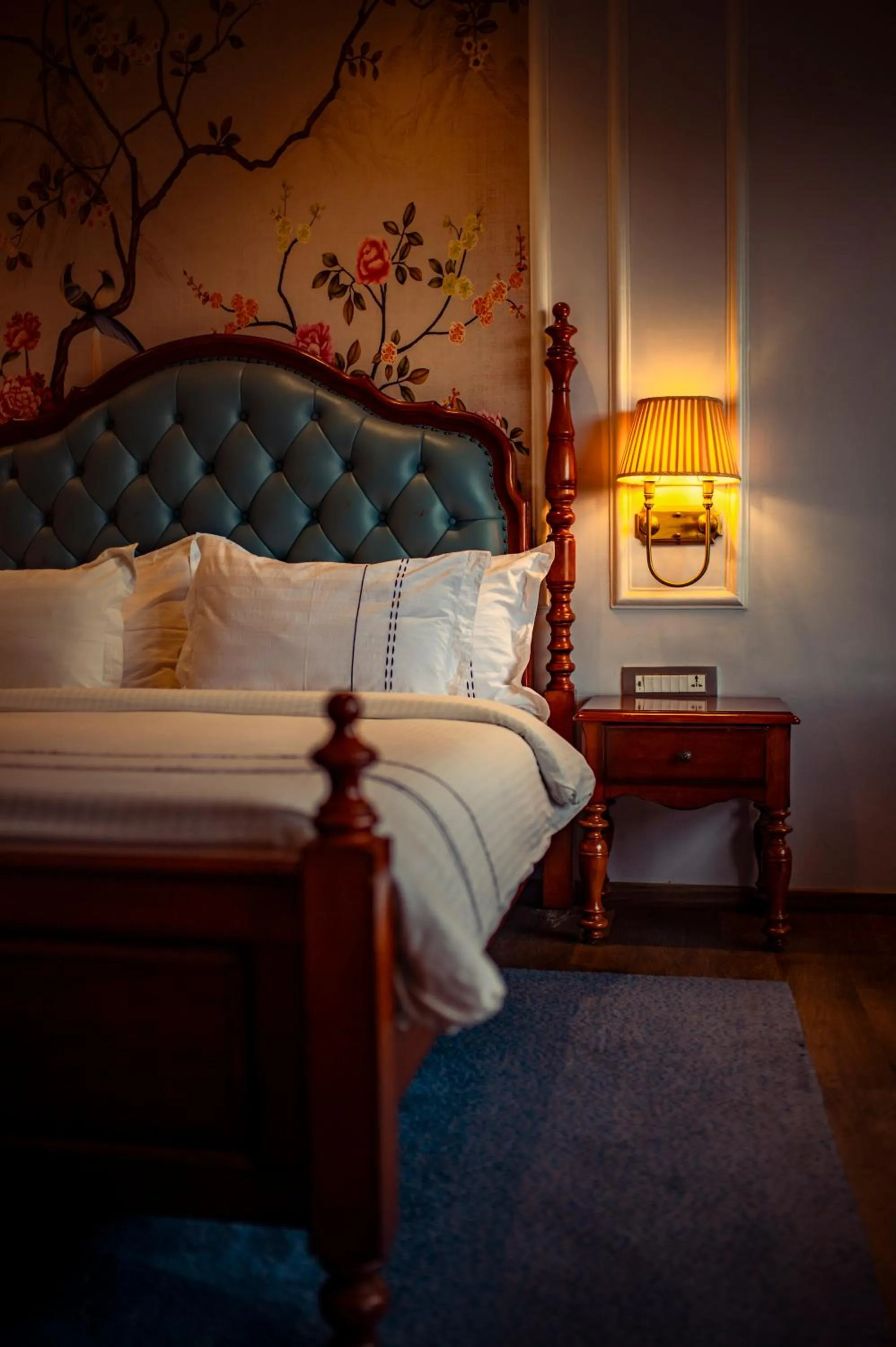 Bed in Jhadol Vijay Vilas Near Lake Pichola