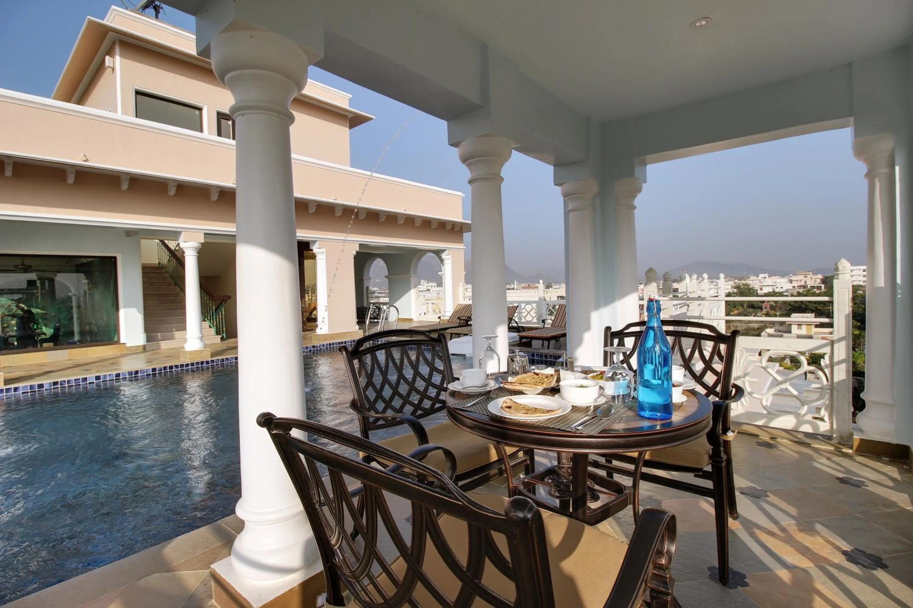 Restaurant/places to eat in Jhadol Vijay Vilas Near Lake Pichola