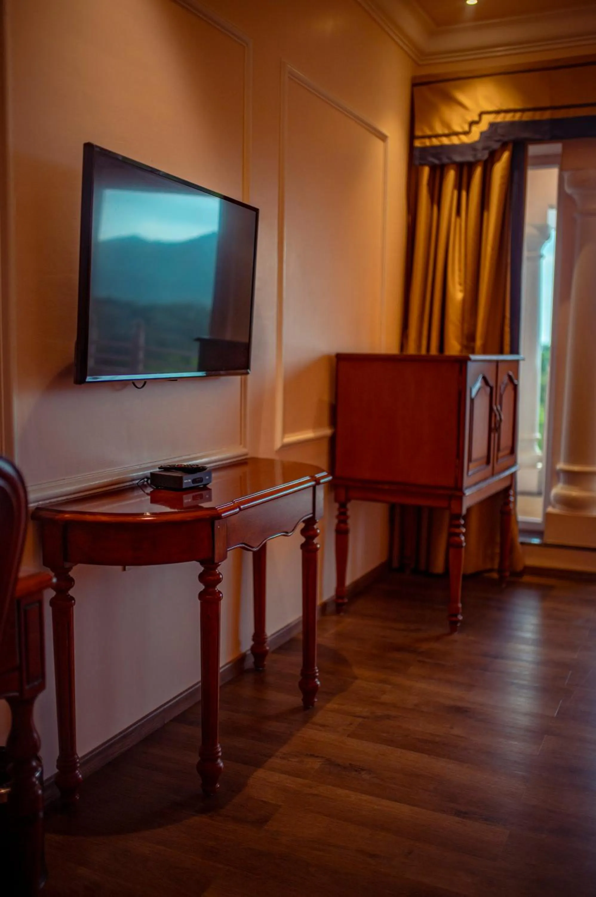 Jhadol Vijay Vilas Near Lake Pichola