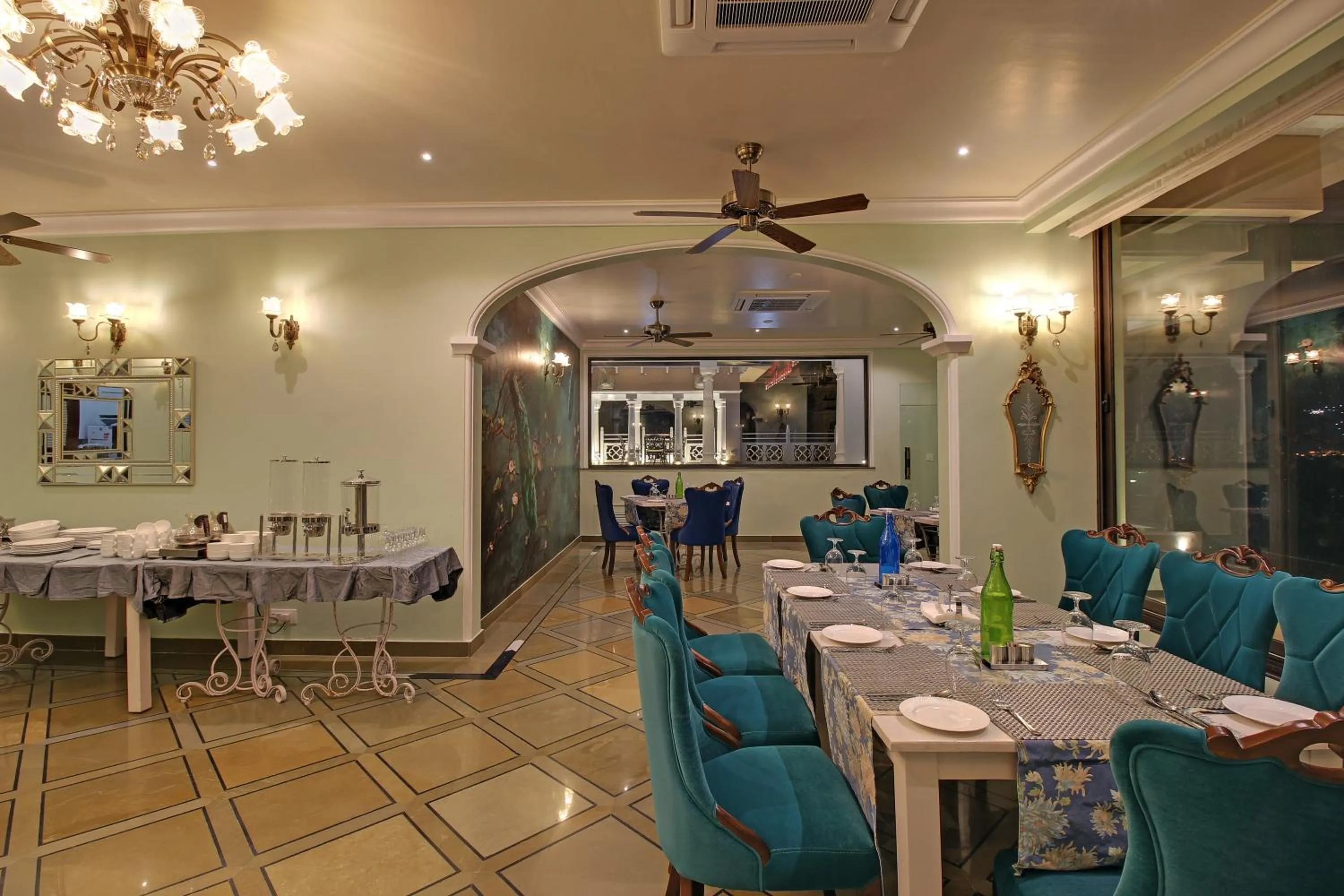 Restaurant/places to eat in Jhadol Vijay Vilas Near Lake Pichola