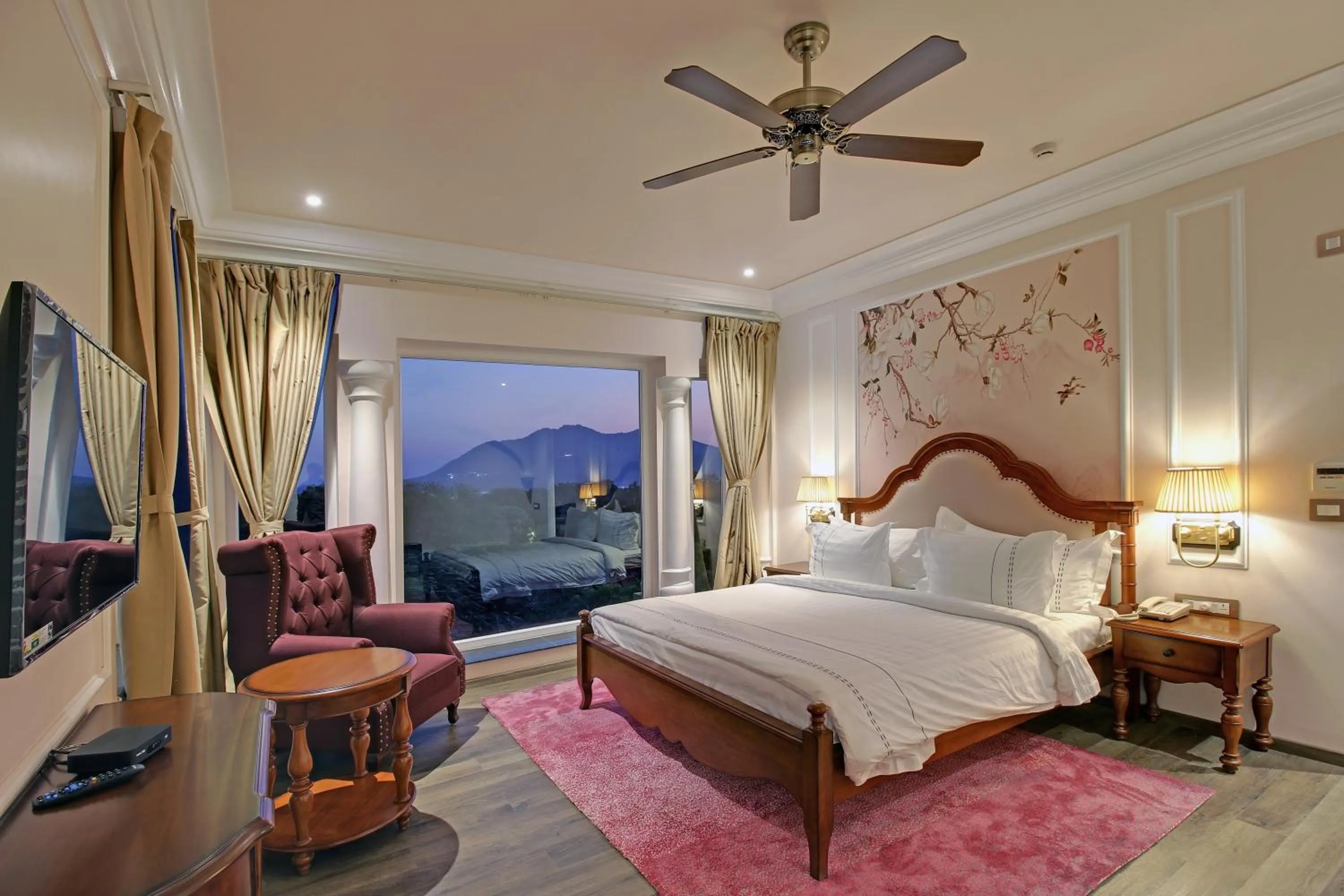 Photo of the whole room, Bed in Jhadol Vijay Vilas Near Lake Pichola