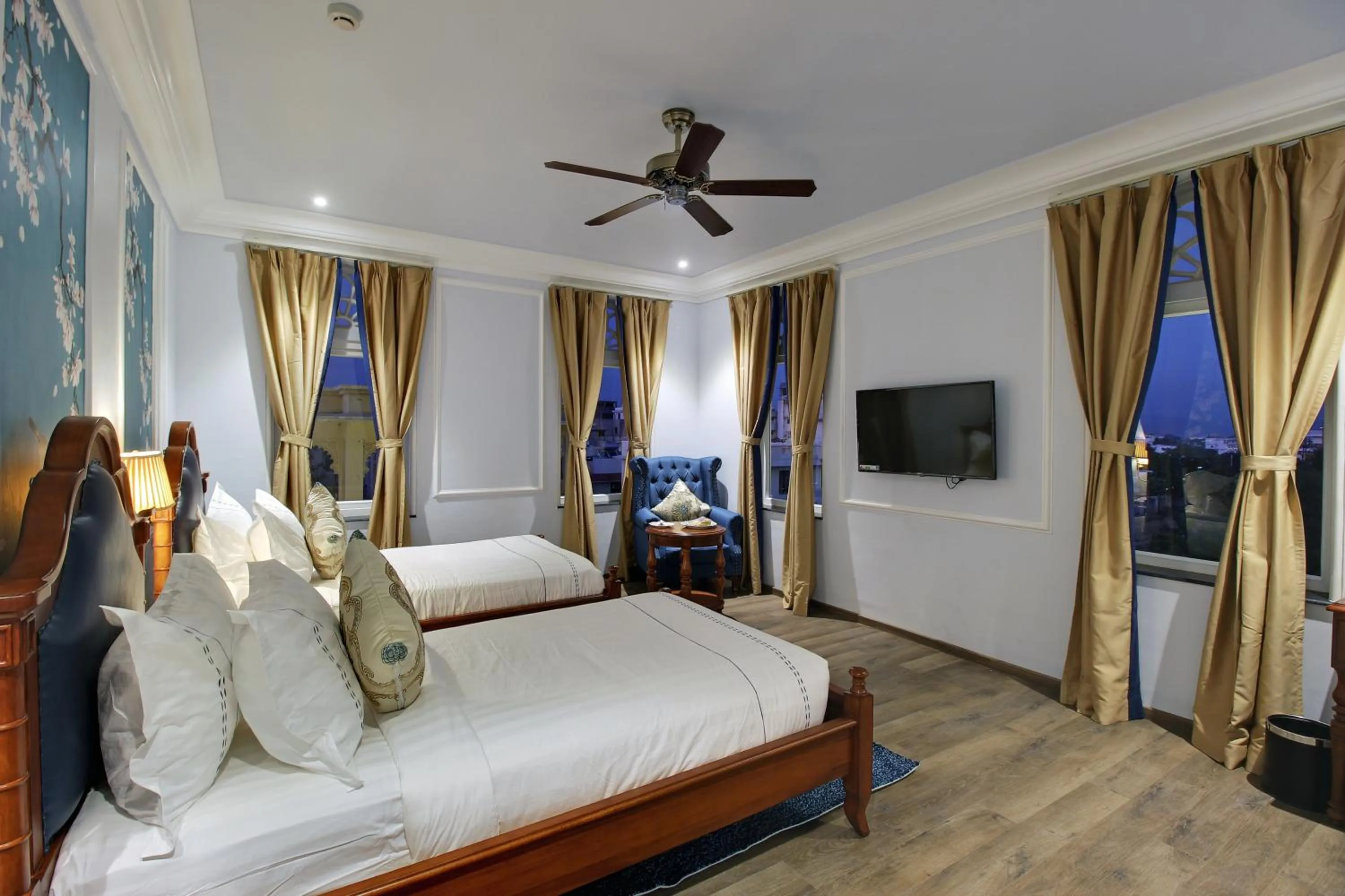 Photo of the whole room, Bed in Jhadol Vijay Vilas Near Lake Pichola