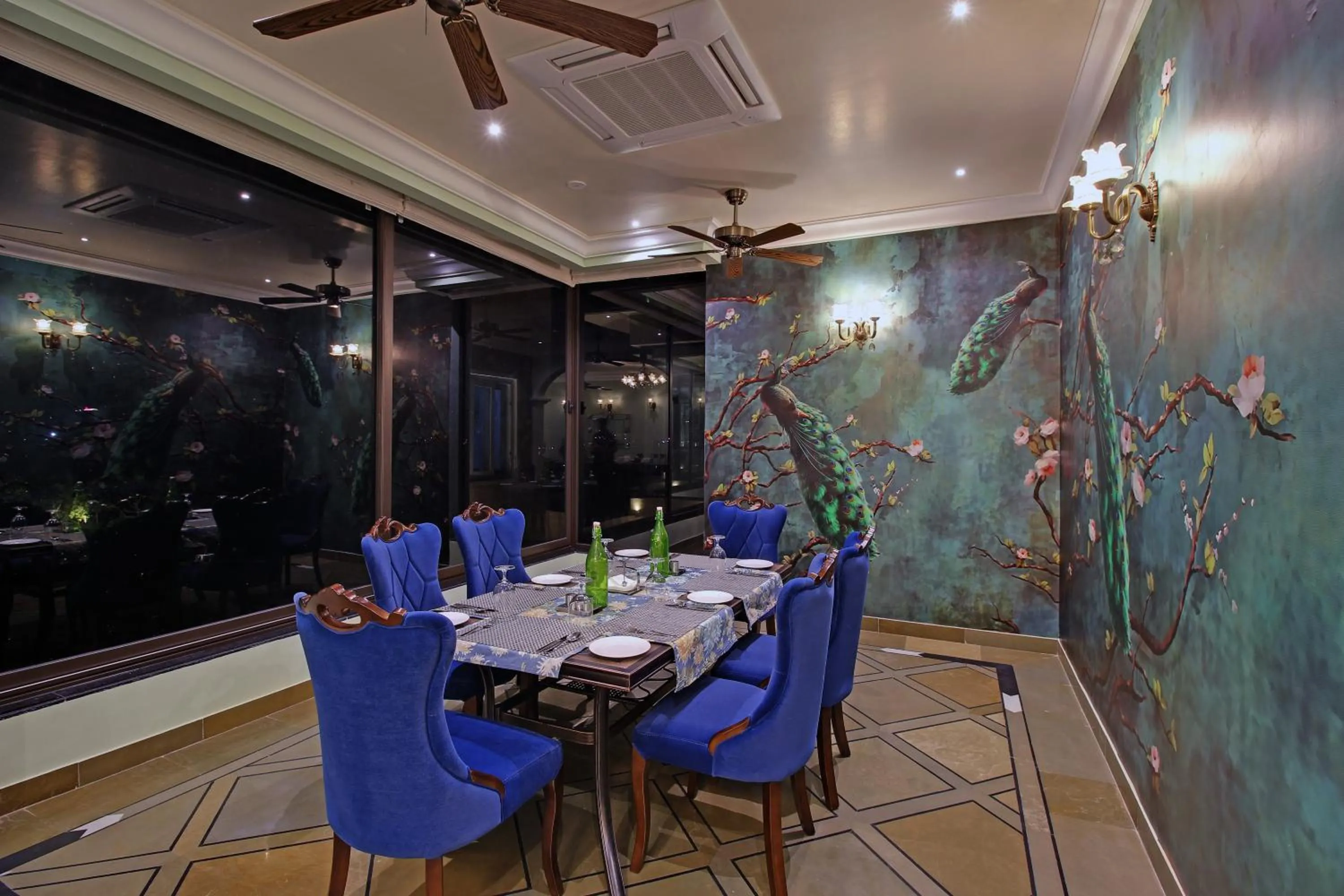 Restaurant/places to eat in Jhadol Vijay Vilas Near Lake Pichola