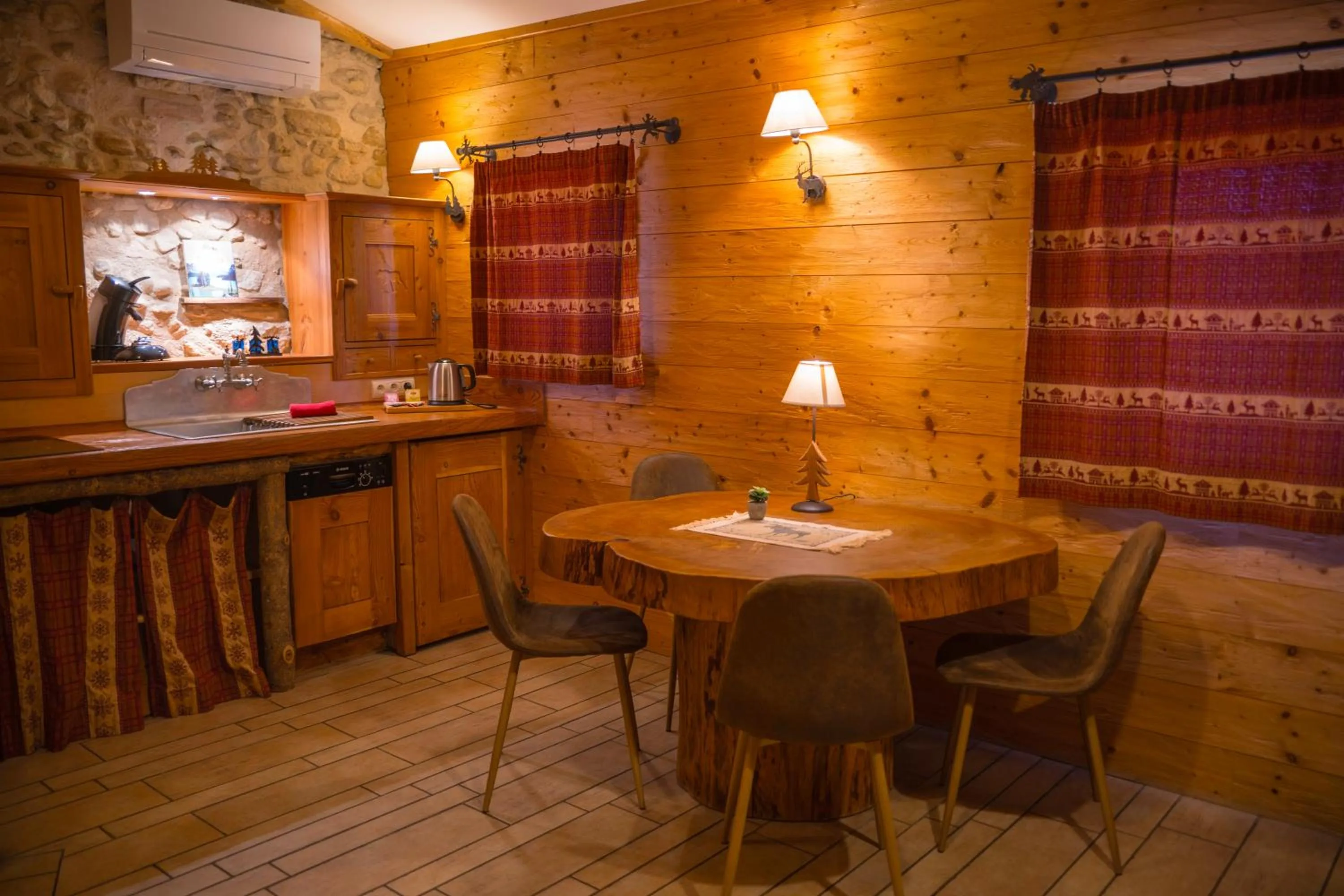 Kitchen or kitchenette in Valsoyo