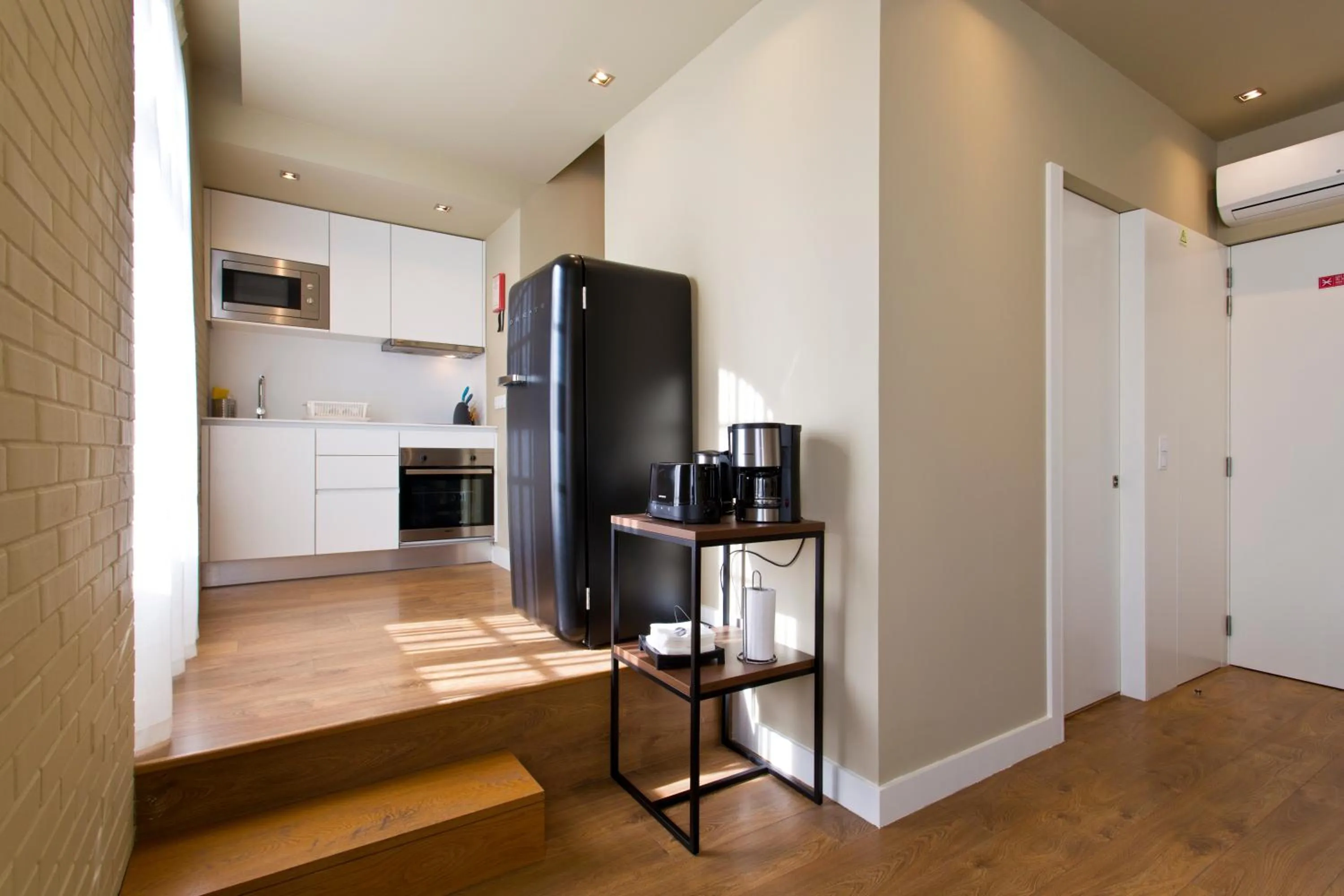 Kitchen or kitchenette in RVA - Porto Central Flats