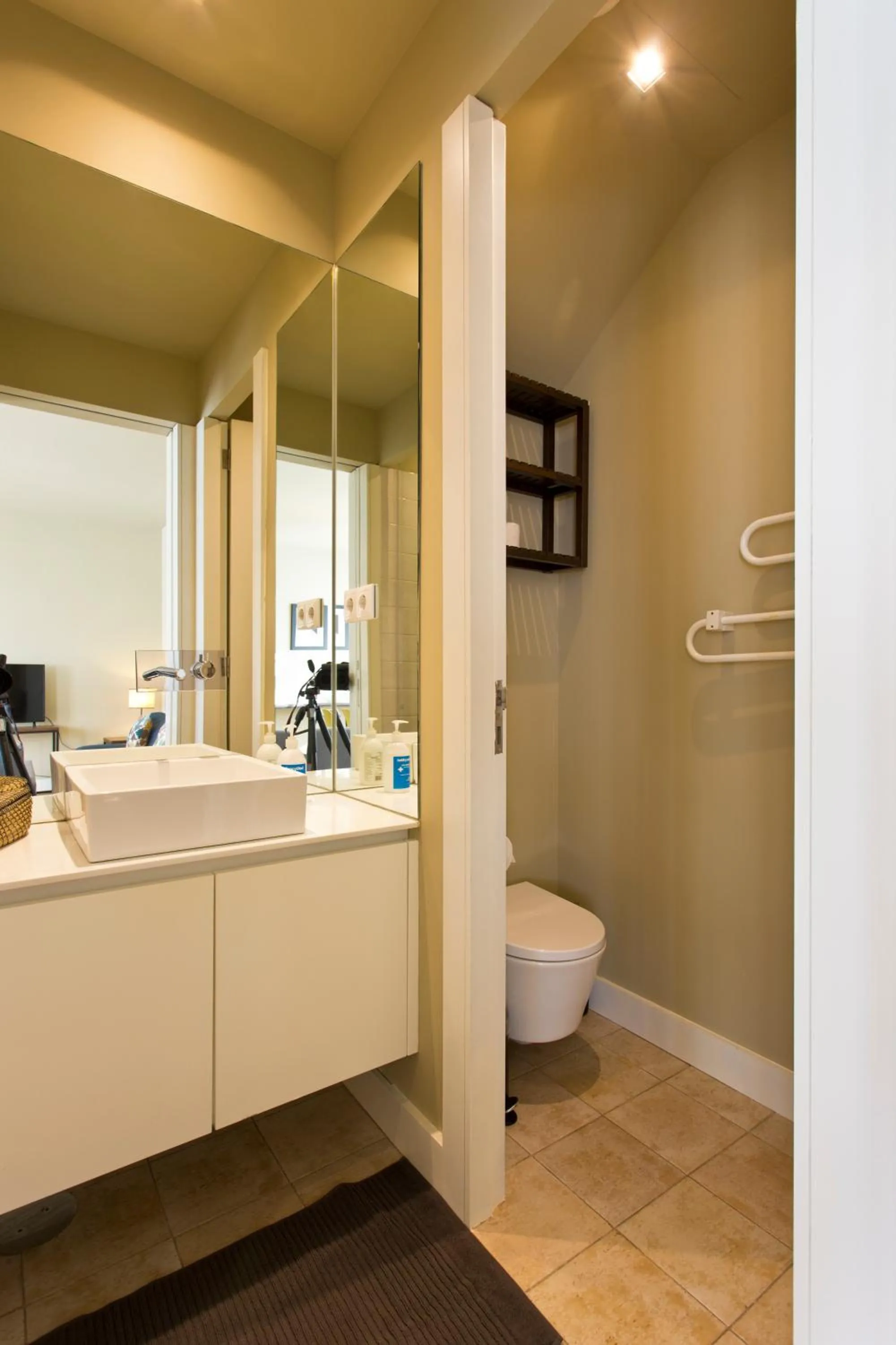 Toilet in RVA - Porto Central Flats