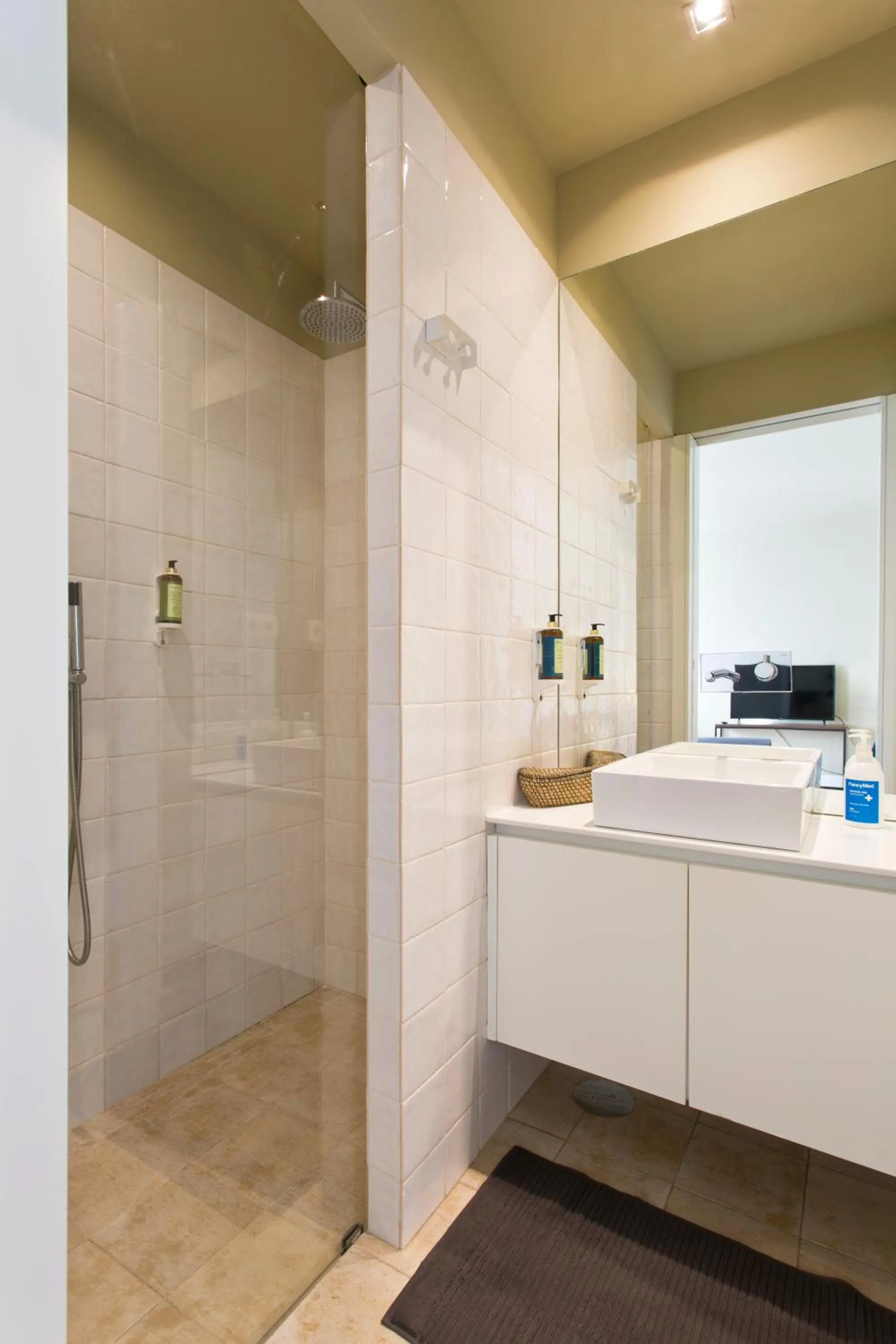 Toilet in RVA - Porto Central Flats