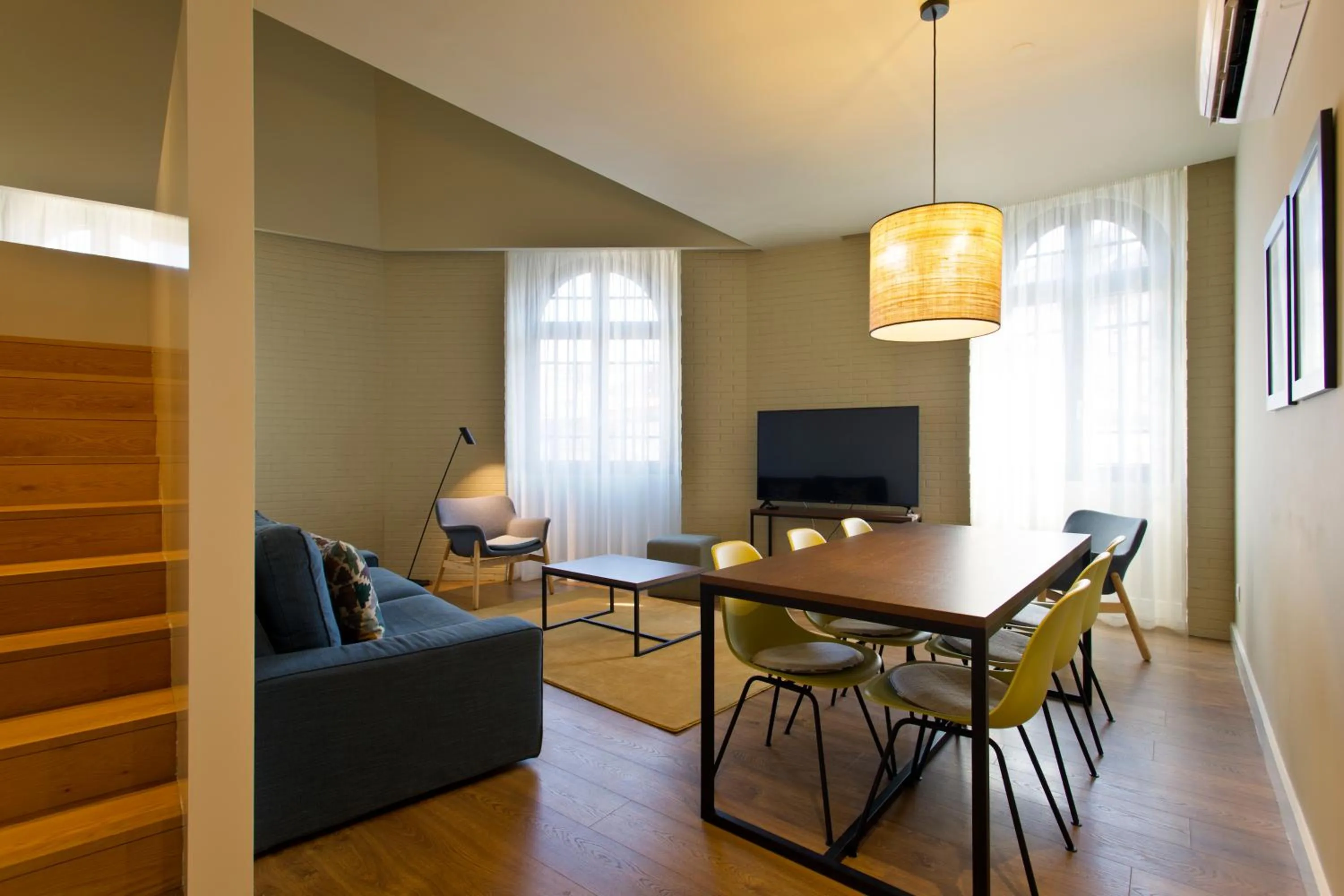 Communal lounge/ TV room in RVA - Porto Central Flats