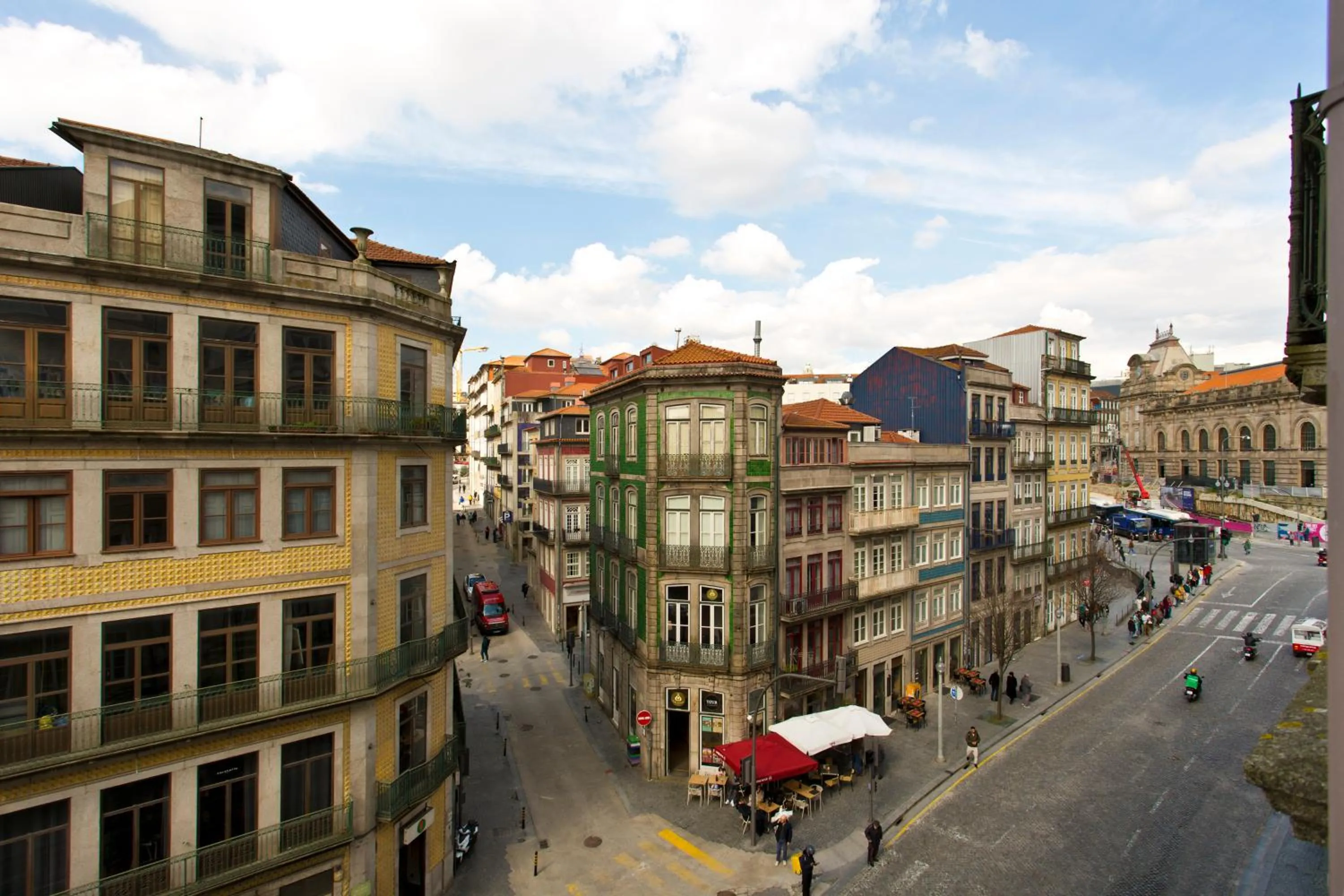 Street view in RVA - Porto Central Flats