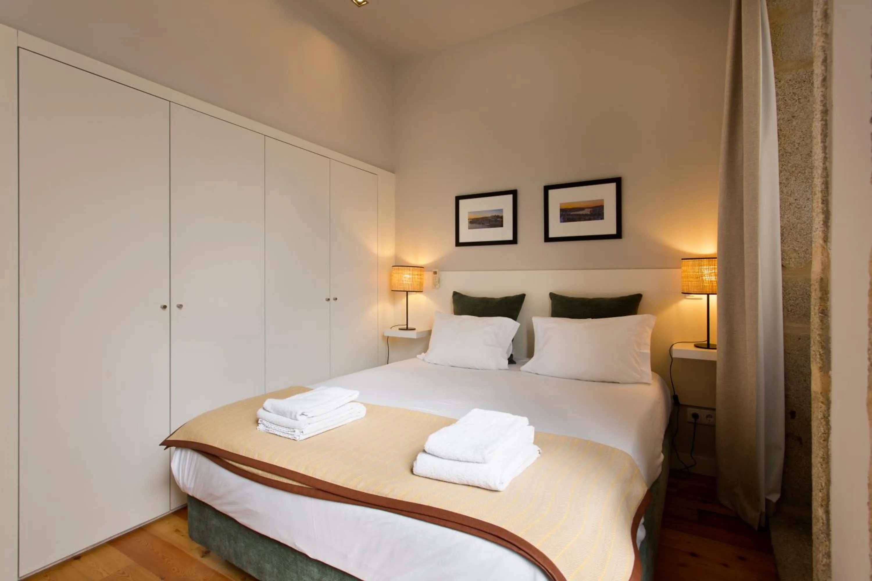 Bed in RVA - Porto Central Flats