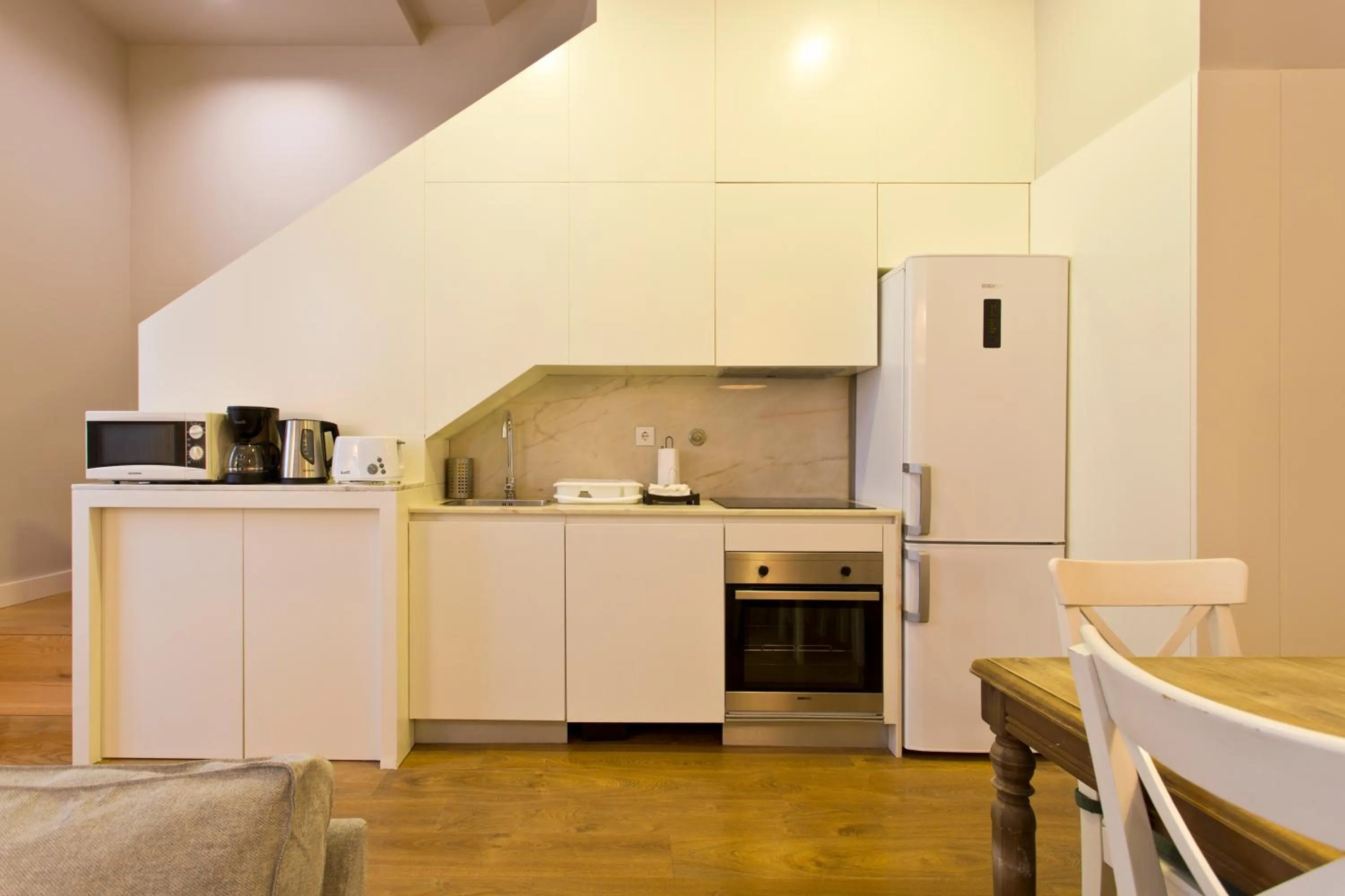 Kitchen or kitchenette in RVA - Porto Central Flats