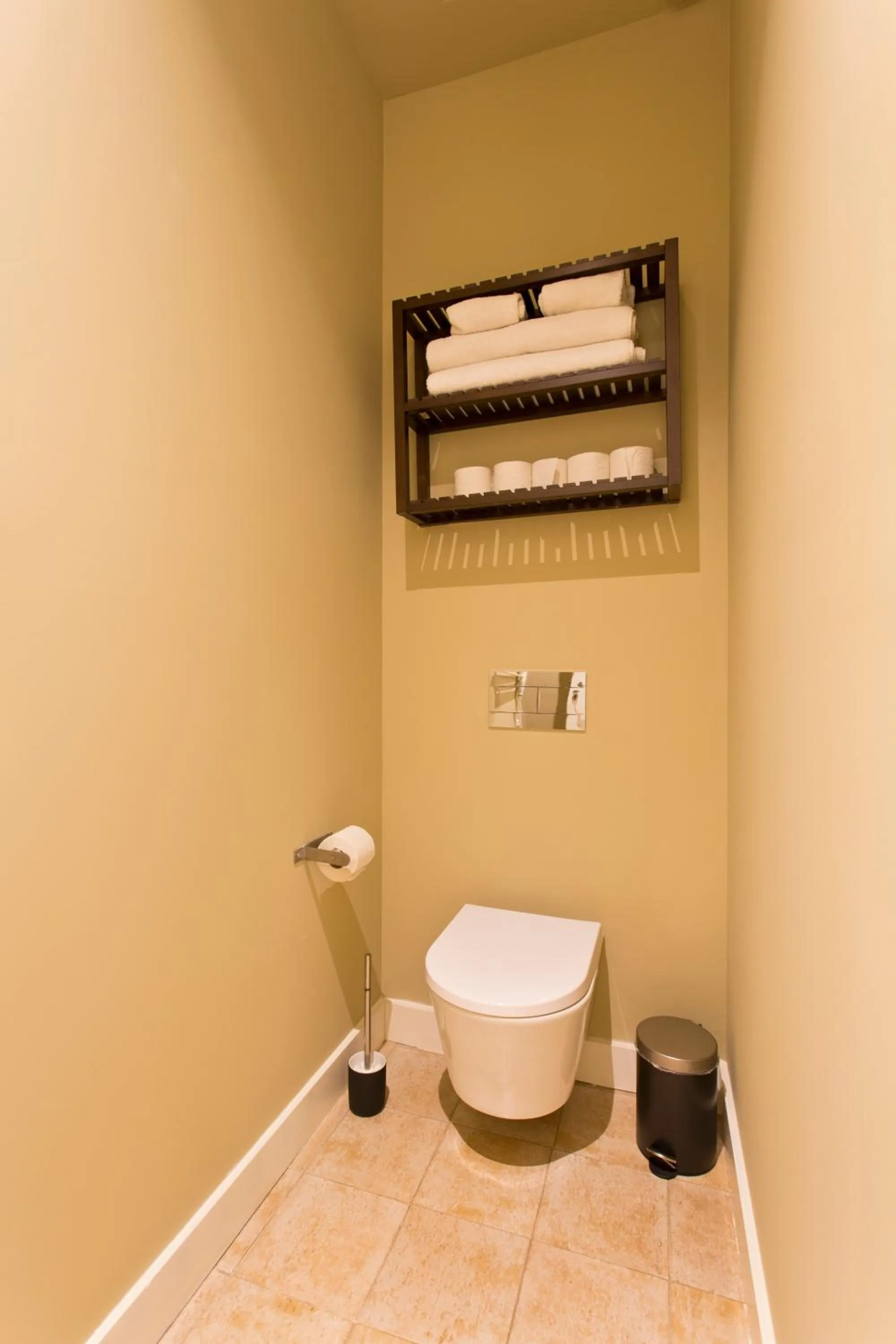 Toilet in RVA - Porto Central Flats