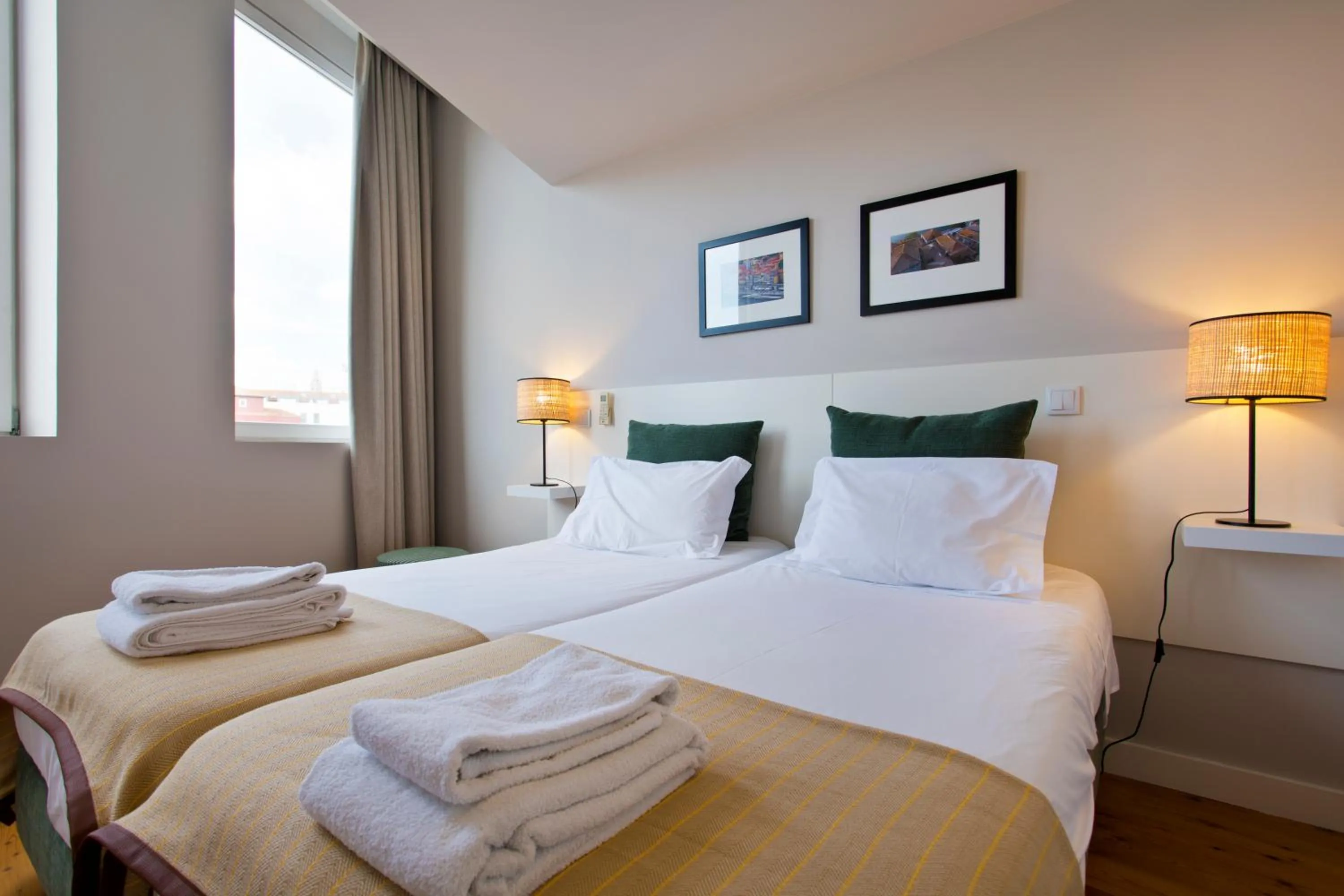 Bed in RVA - Porto Central Flats