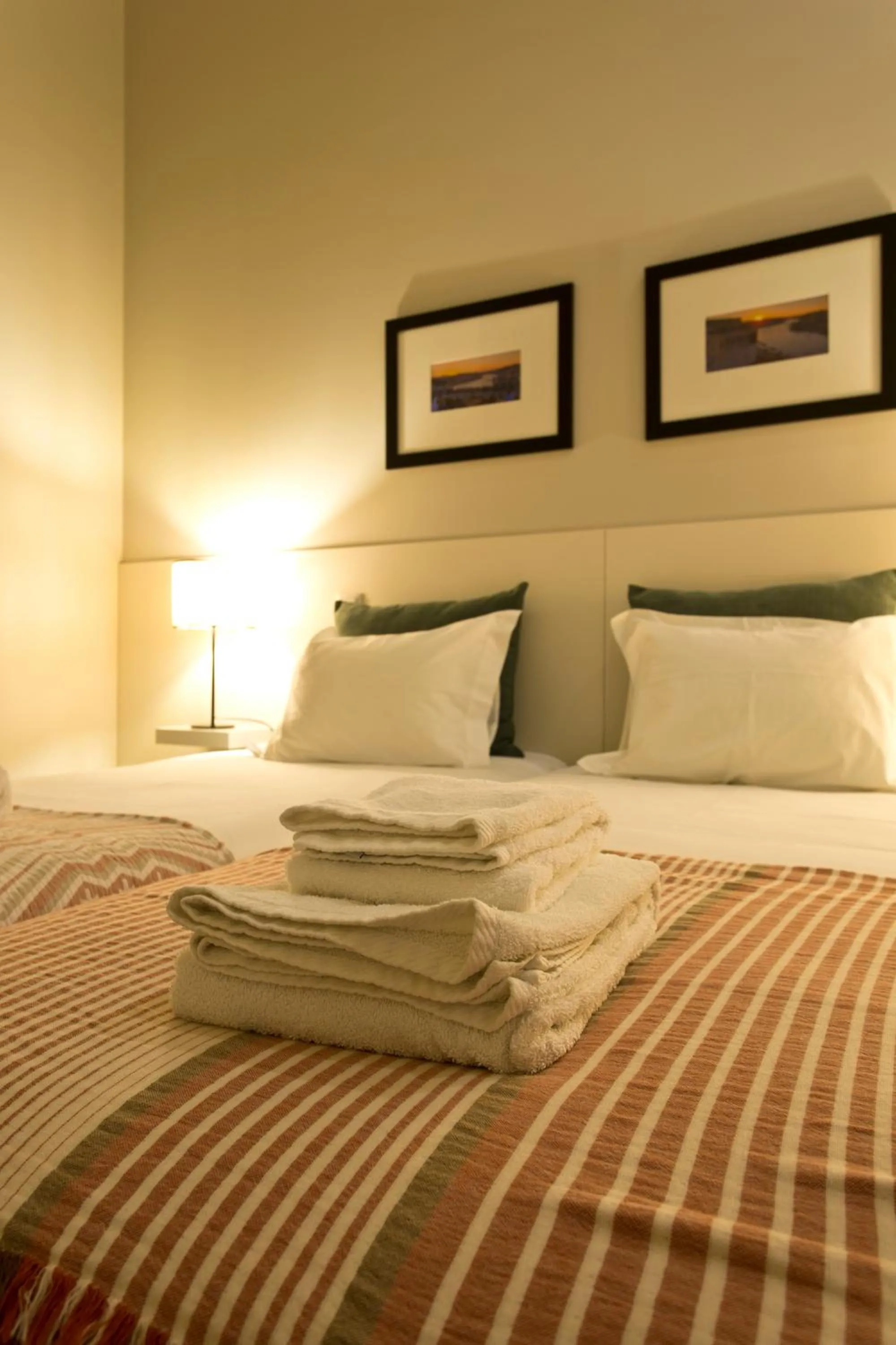 Bed in RVA - Porto Central Flats